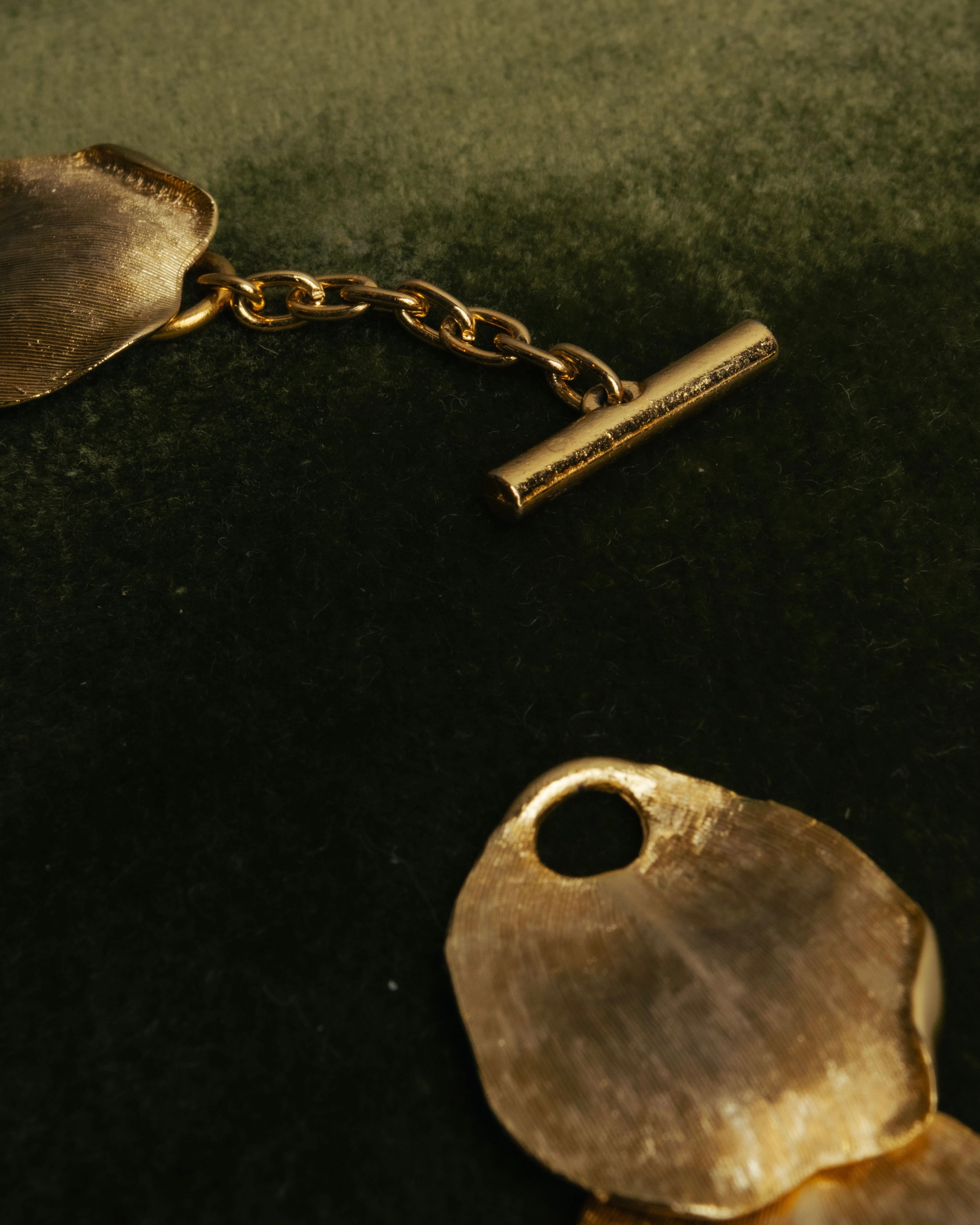-SPECIAL- “BALENCIAGA” 2000-2012 Ghesquière era sculptural petal necklace