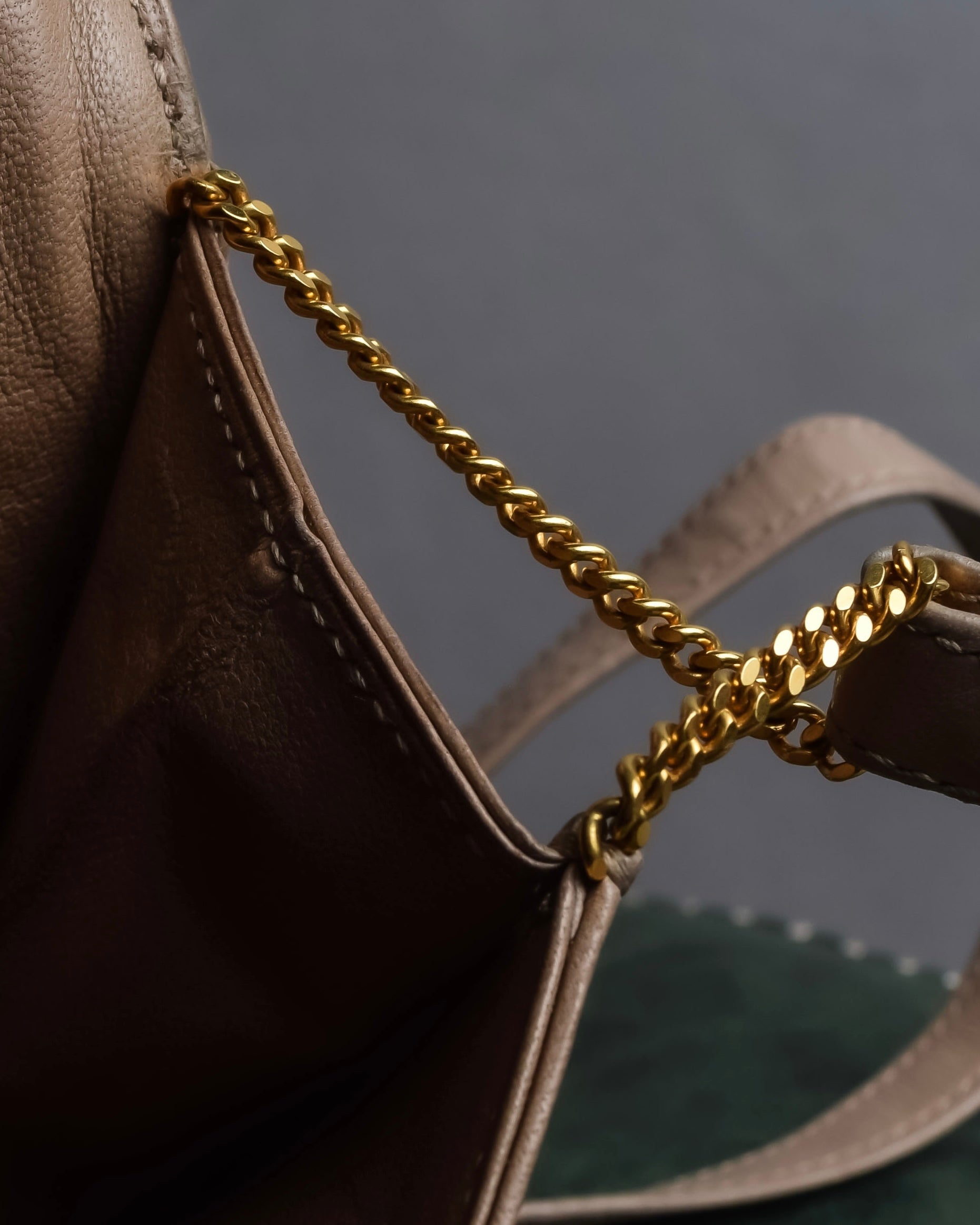 "HERMES" 70's Diamond stitched envelope leather bag