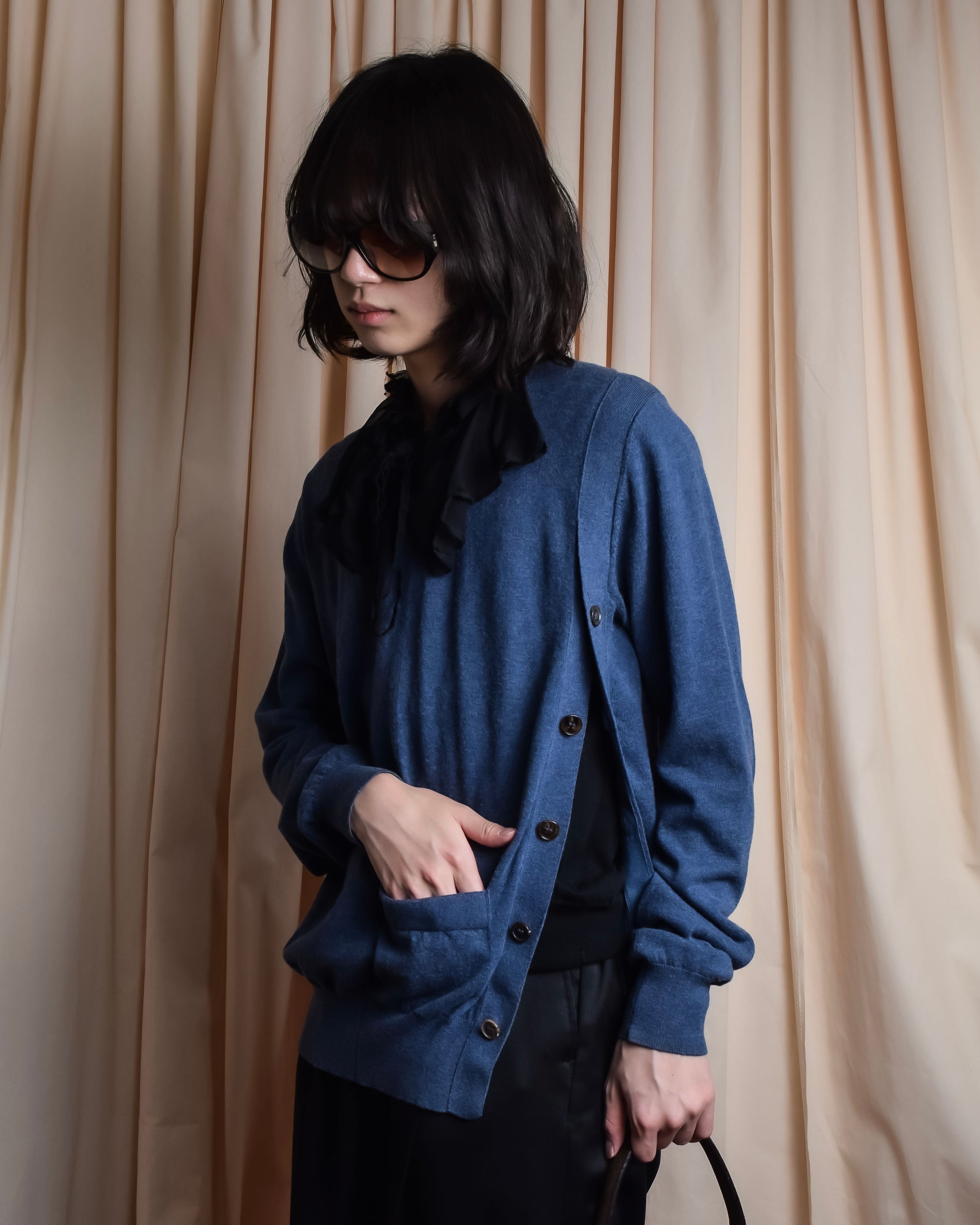 "MAISON MARGIELA" 17SS Asymmetric button line knit