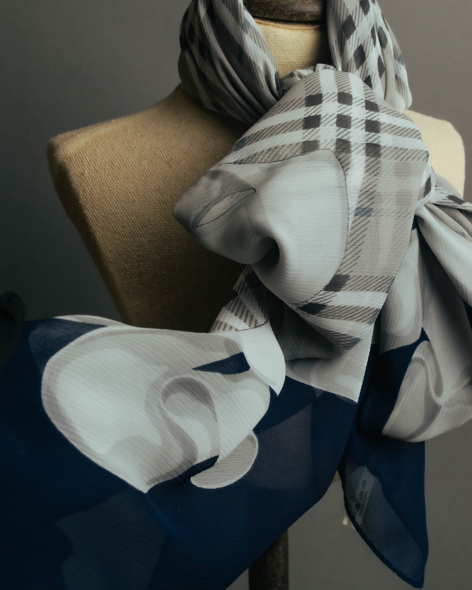 "Burberrys" 80's-90's Lightweight checked scarf