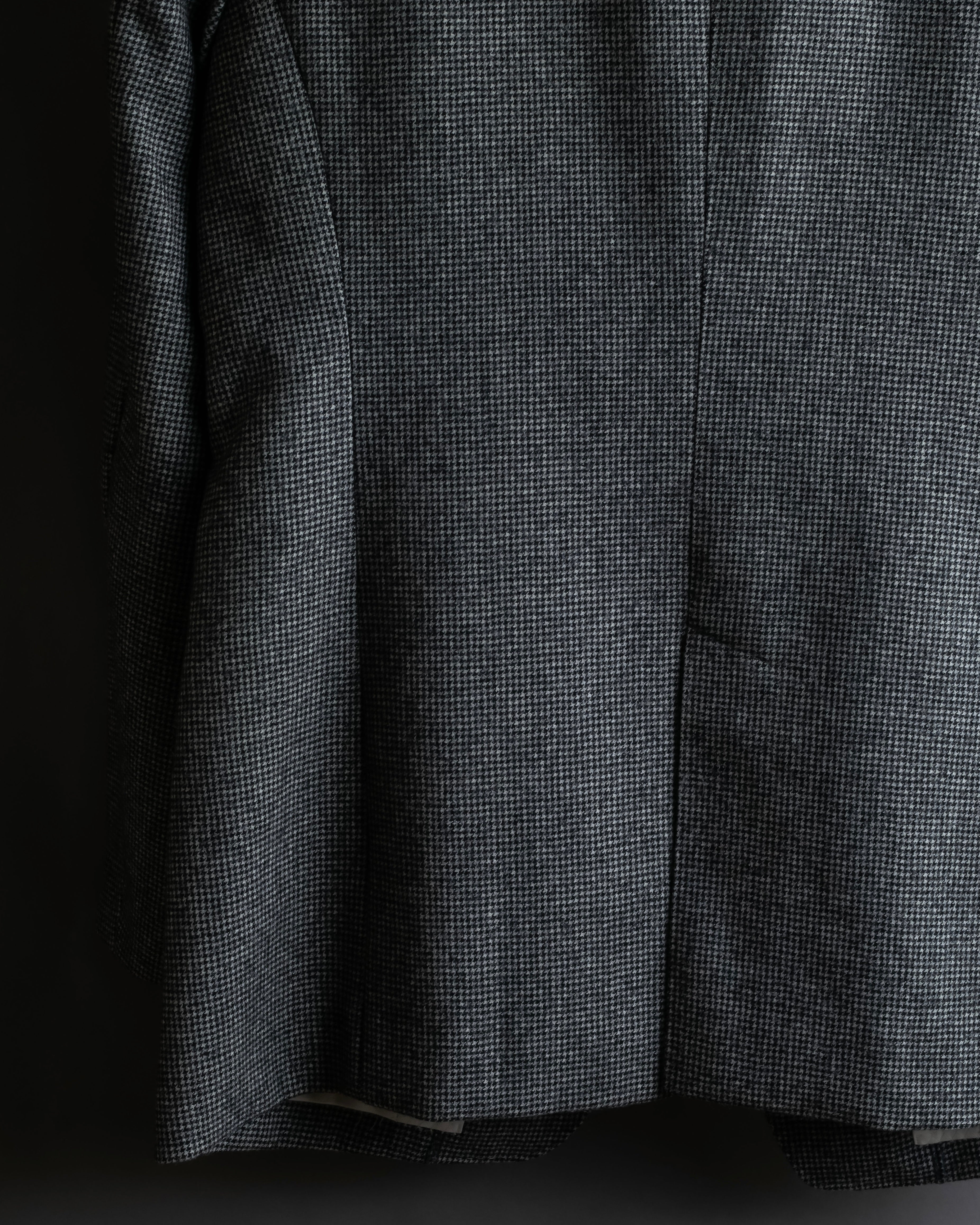 "Whim Gazette" Houndstooth pattern shaped tailored jacket