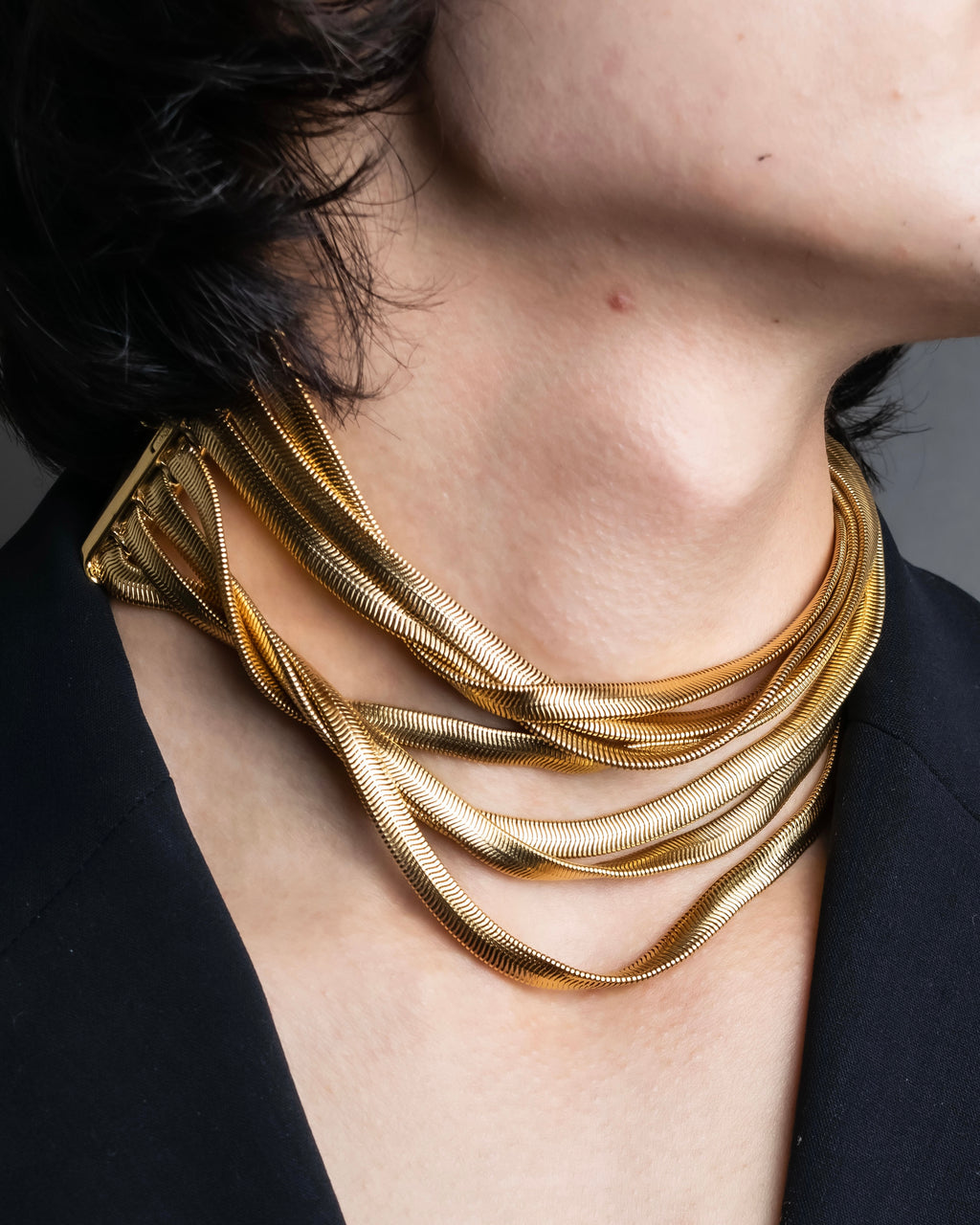 "GIVENCHY" 7 strand accordion chain choker necklace