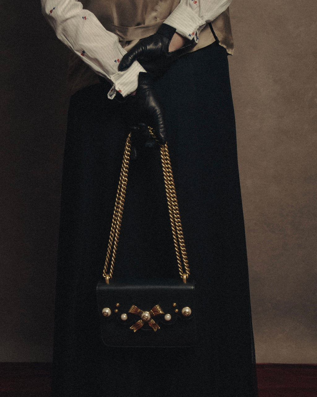 –SPECIAL– “GUCCI”
2016-2022 Bow embellished chain shoulder bag