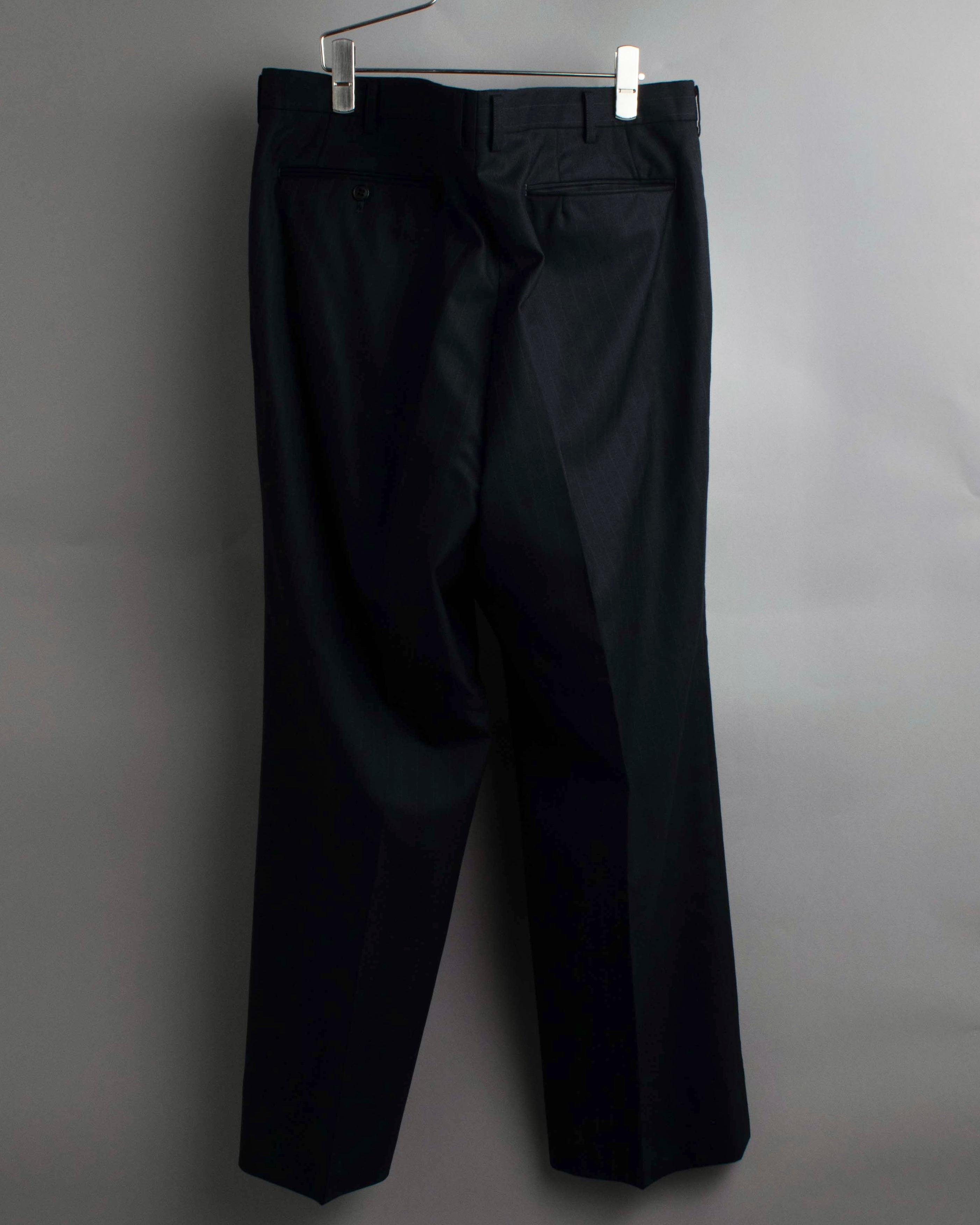 "YVES SAINT LAURENT" 00's shadow stripe pattern beautiful tailoring set up