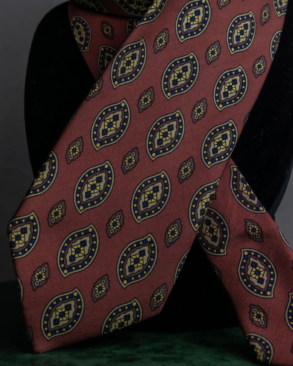 "CHANEL" Paisley pattern silk necktie