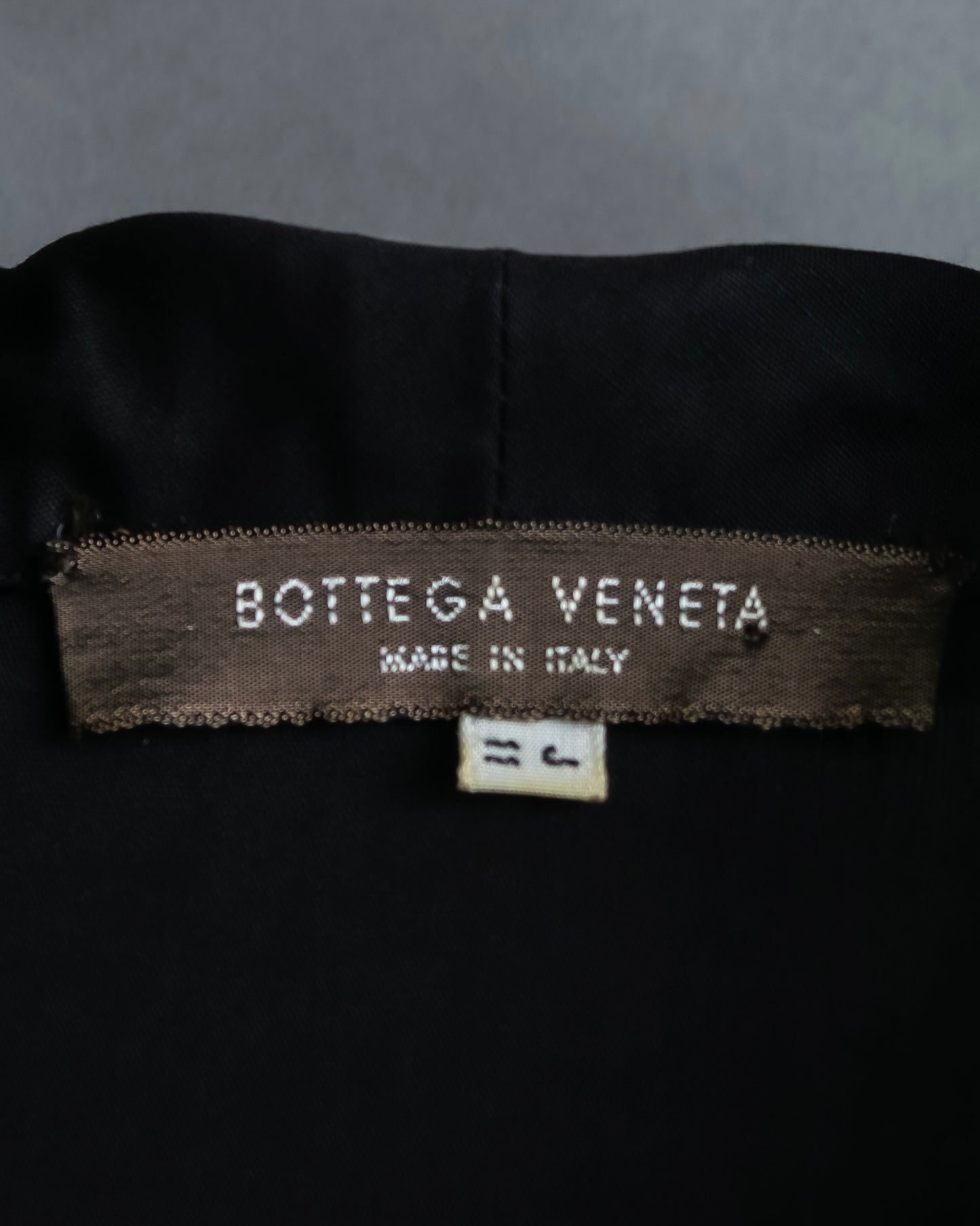 “BOTTEGA VENETA”  V neck designed no sleeve top