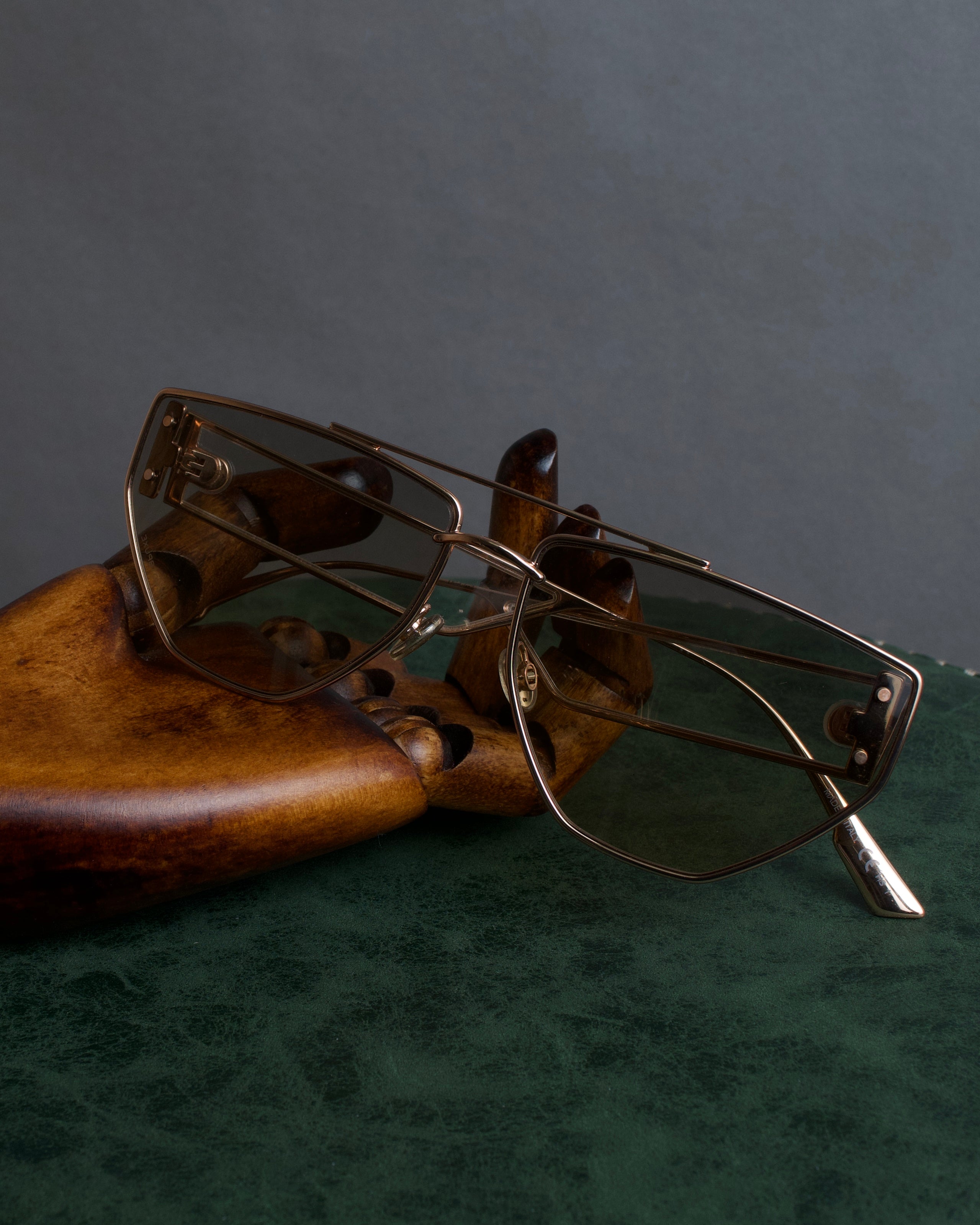 "Christian Dior" Metal acetate combination design sunglasses