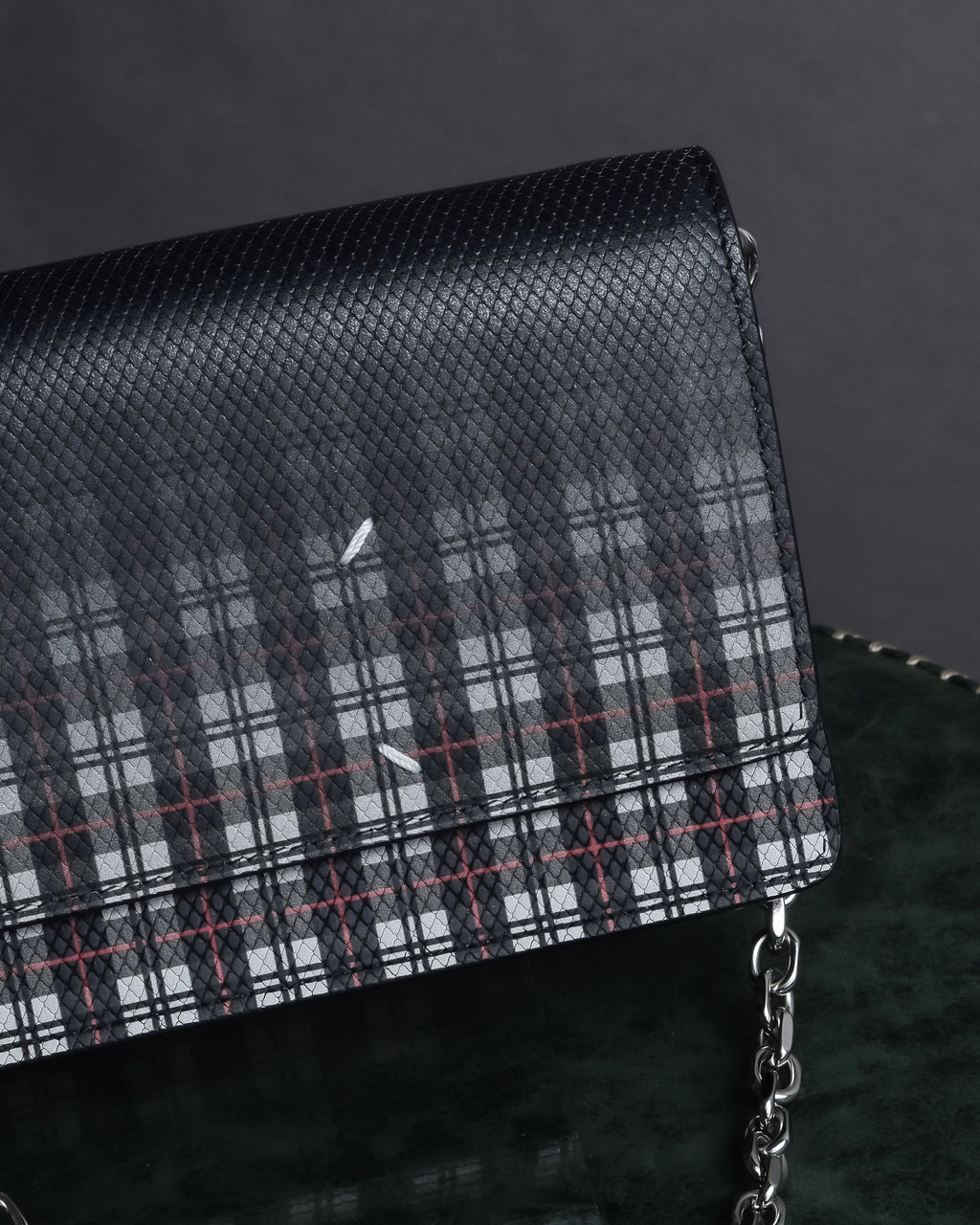 "MAISON MARGIELA" Check pattern gradient design chain shoulder leather wallet bag