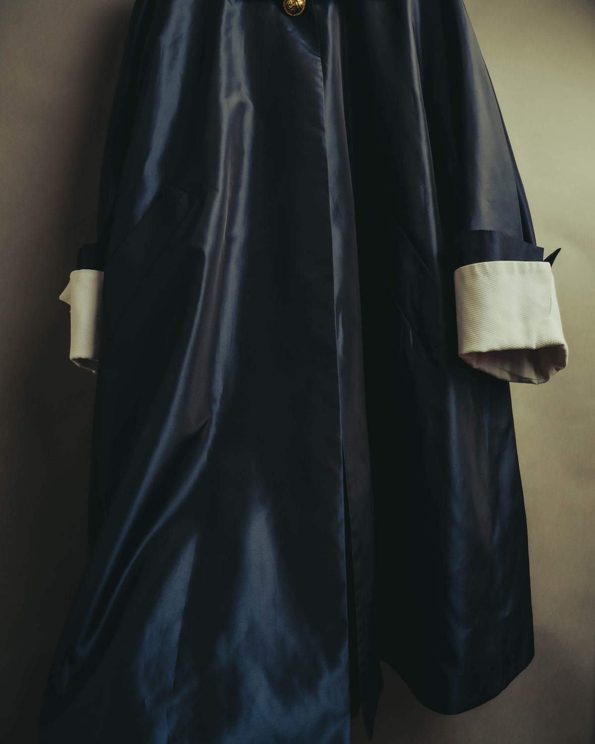 "CELINE" 70's-80's Dramatic contrast collar long coat