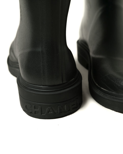 CHANEL
/ Black Rubber Rain Boots Coco Mark