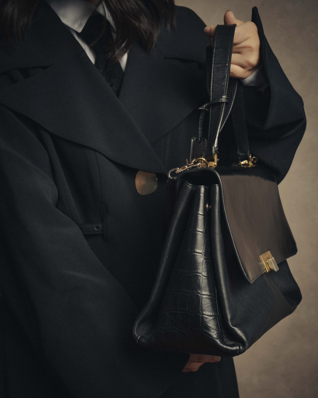 -SPECIAL- “BALENCIAGA” 2013-17 Le dix mixed leather shoulder bag