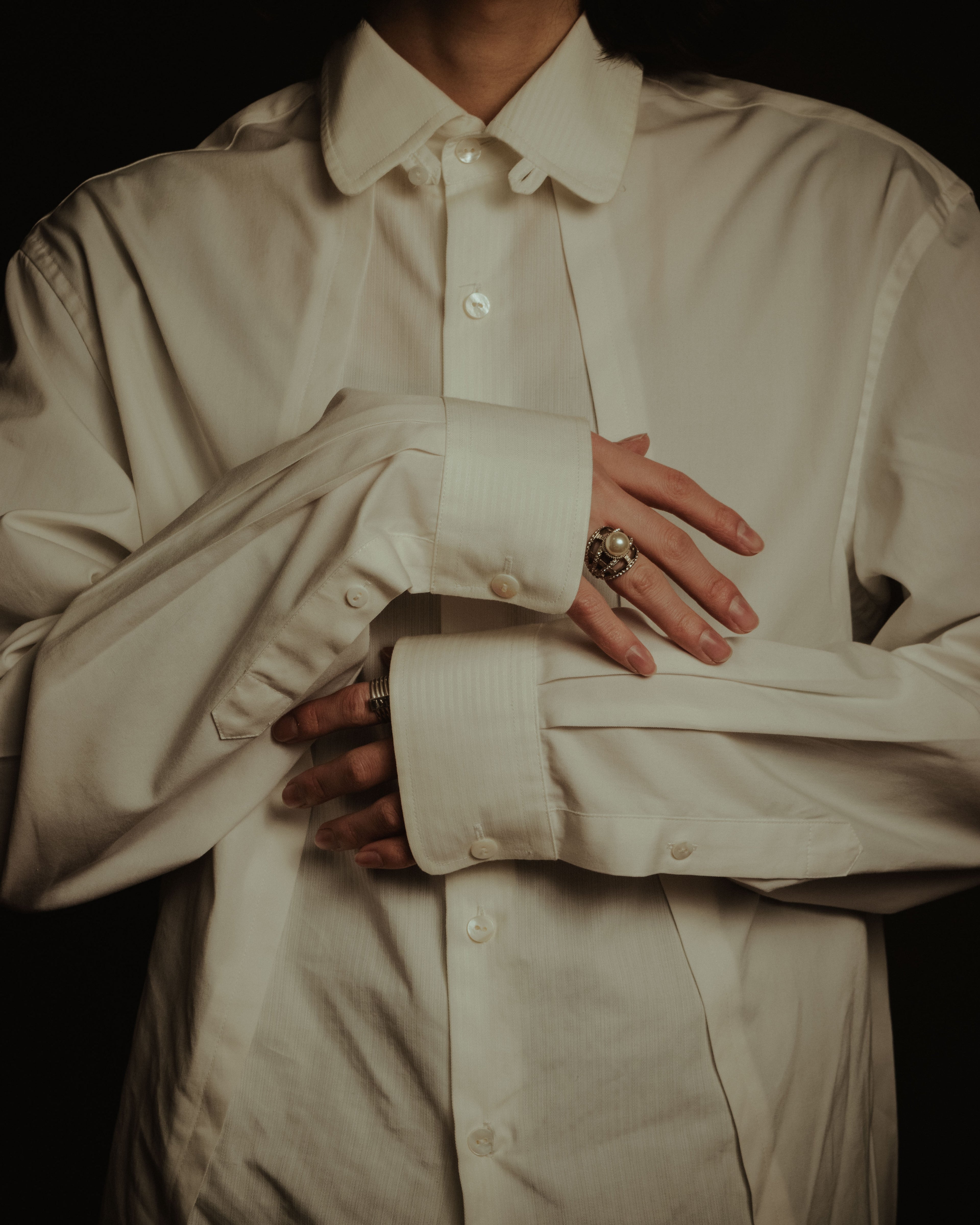 –SPECIAL– "BALENCIAGA" 2005-06’s Round collar chin tab paneled dress shirt