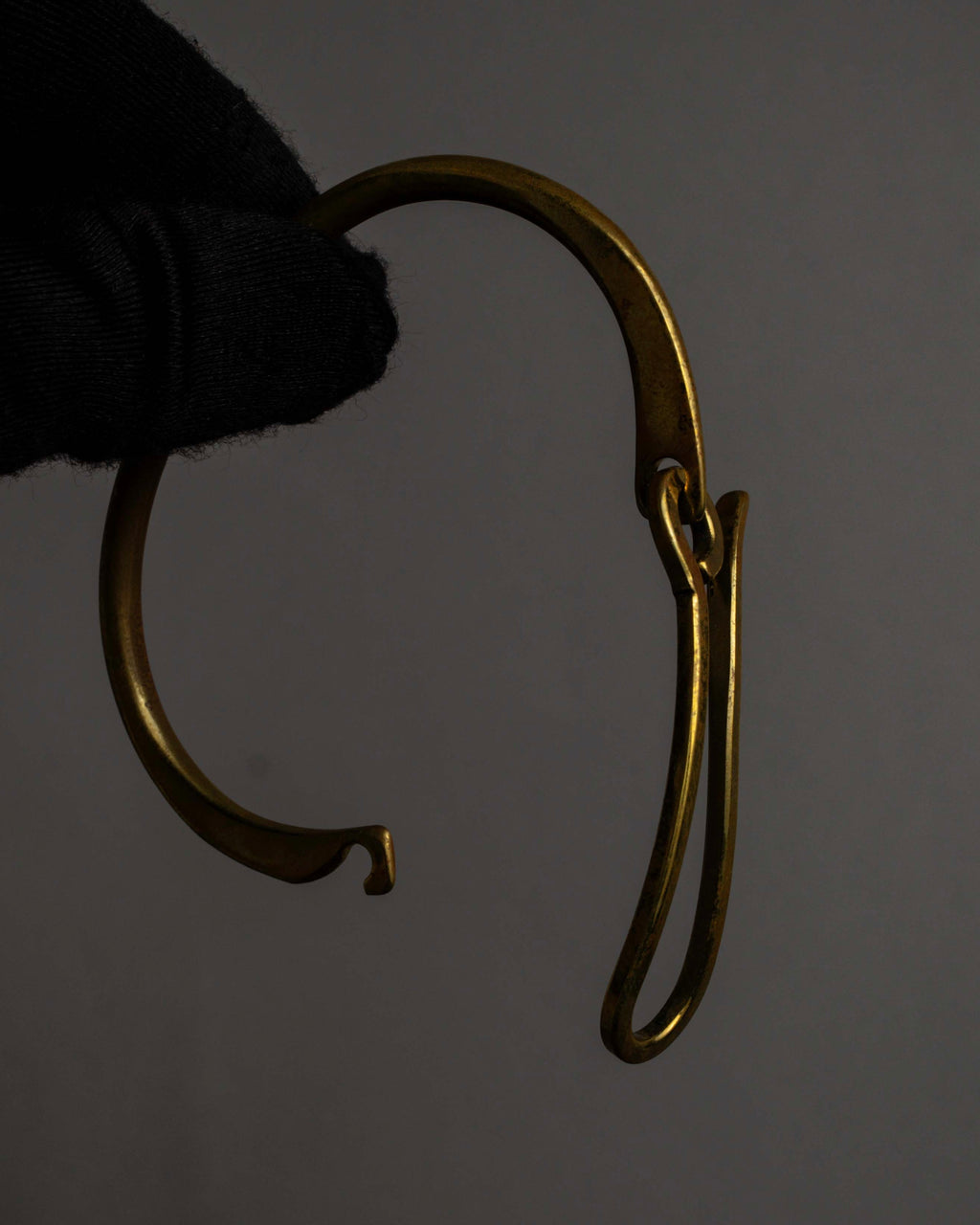 "STUDEBAKER" S-hook curved design gold brass bracelet