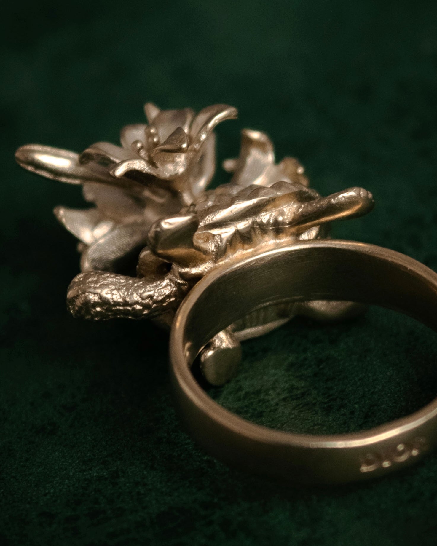 “DIOR” 2010’s sculptural turtle floral motif ring