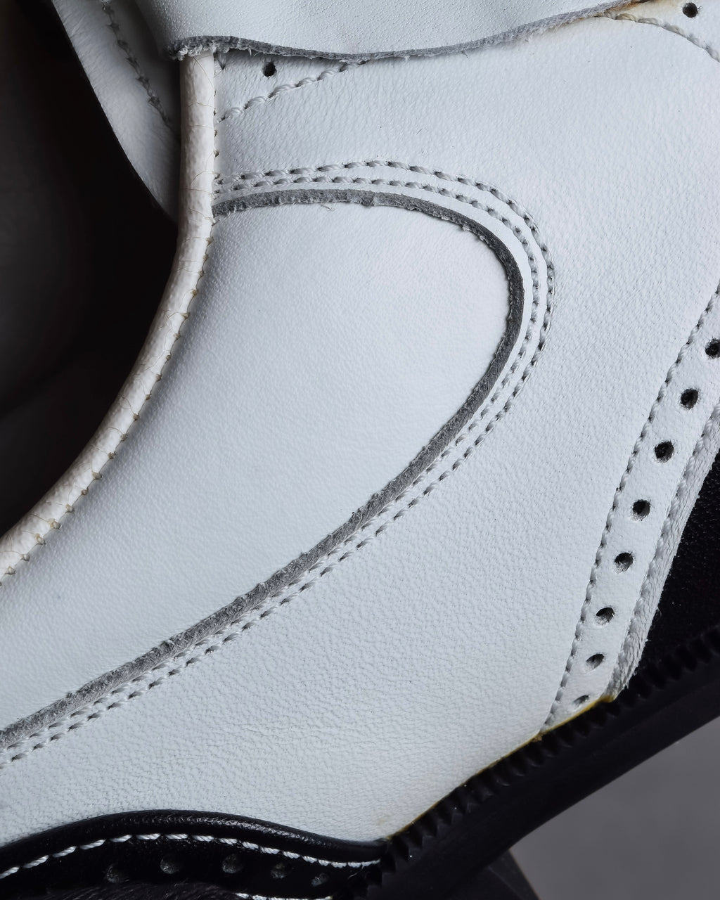 "BALENCIAGA" Two-tone fringe design leather golf shoes