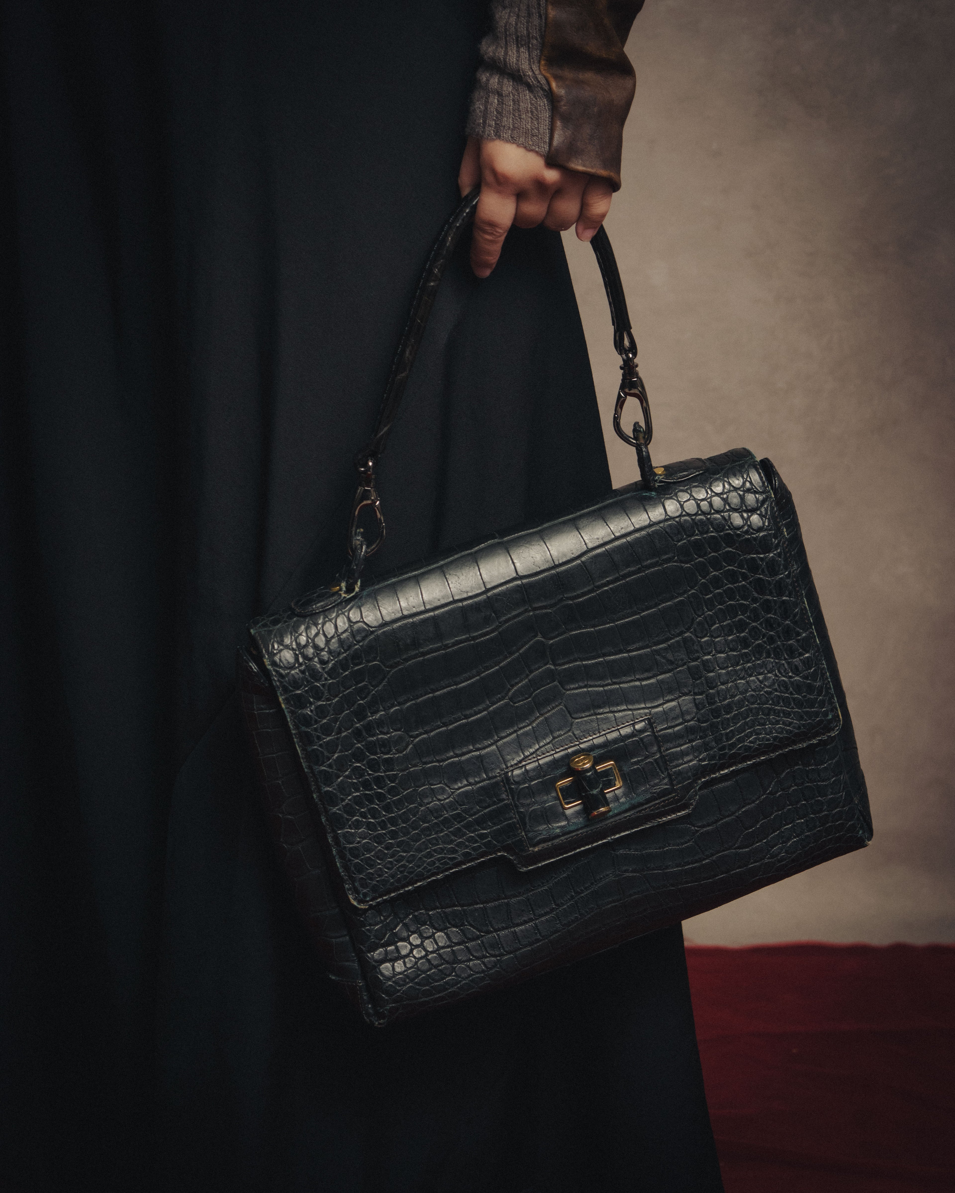-SPECIAL- “GUCCI“ 70’s Crocodile turn lock handbag