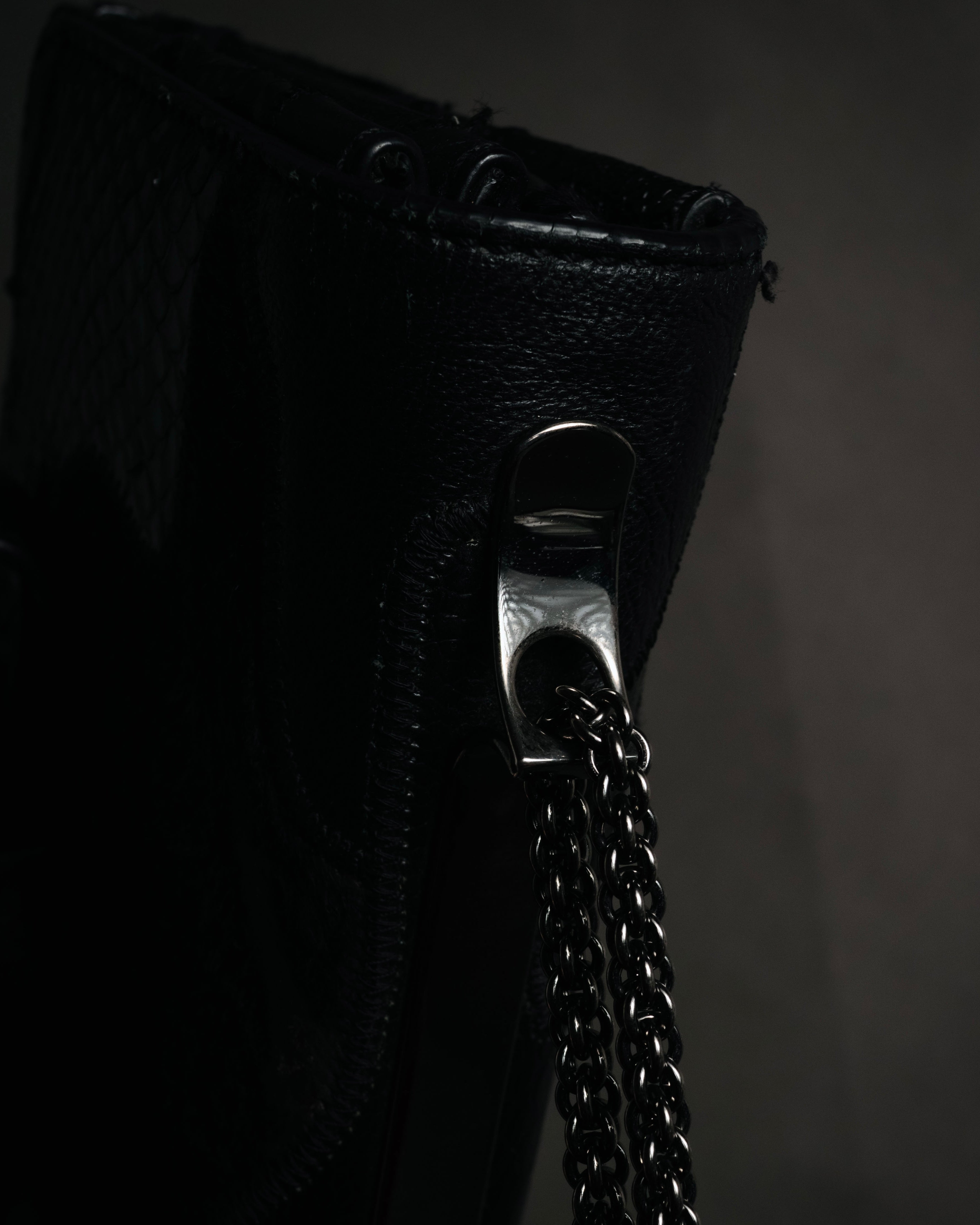 –SPECIAL– "VALENTINO GARAVANI" 2010’s Noir rockstud exotic patchwork chain bag