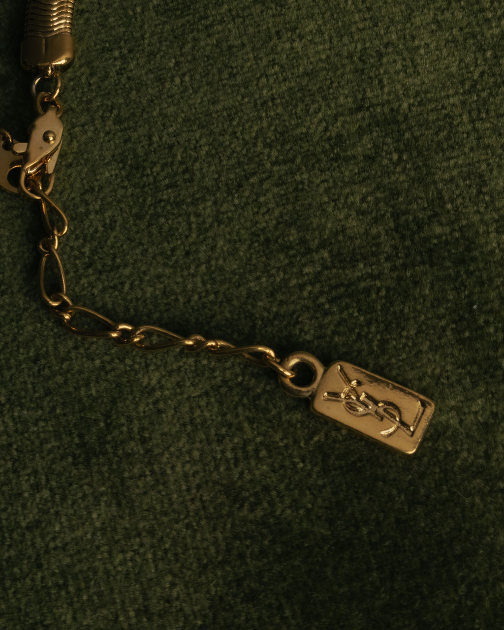 "Yves Saint Laurent" 80's-00's Gold tone textured pendant necklace