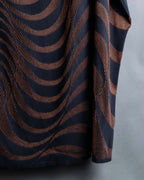 "PLEATS PLEASE ISSEY MIYAKE"
 Marble print dolman sleeve tops