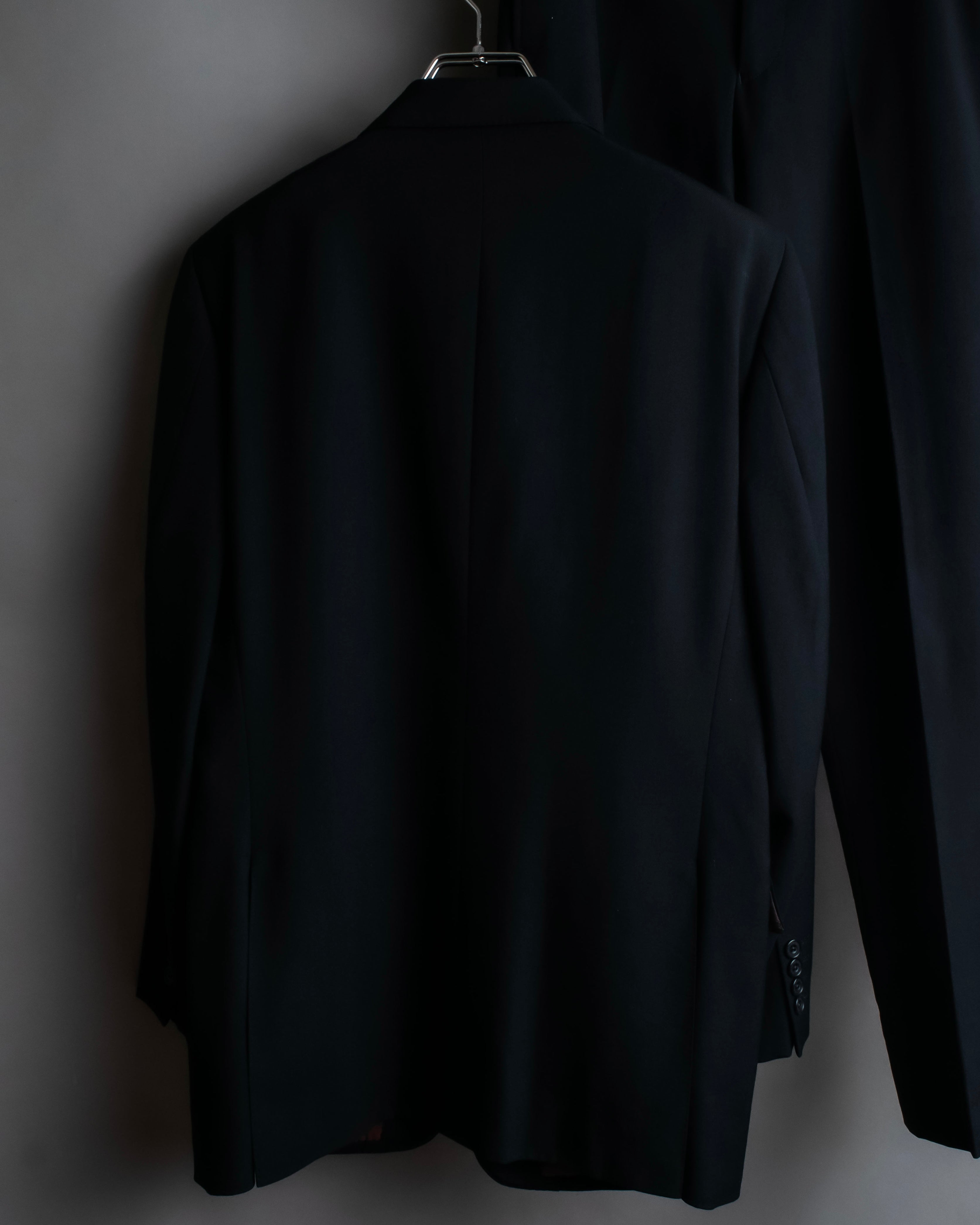 "Burberrys" Peaked lapel designed single 3B tailored jacket setup