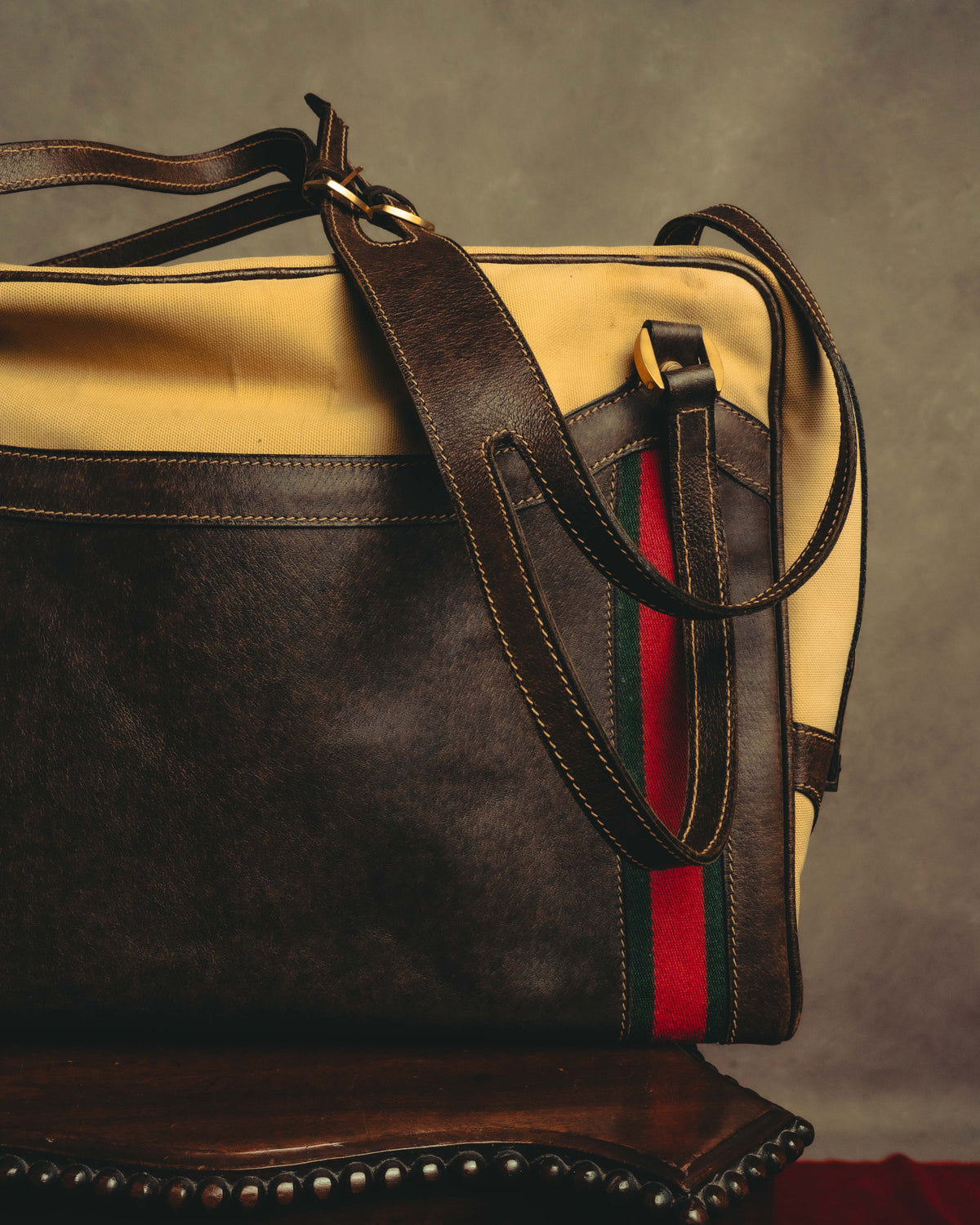 "GUCCI" 70's Iconic web travel shoulder bag