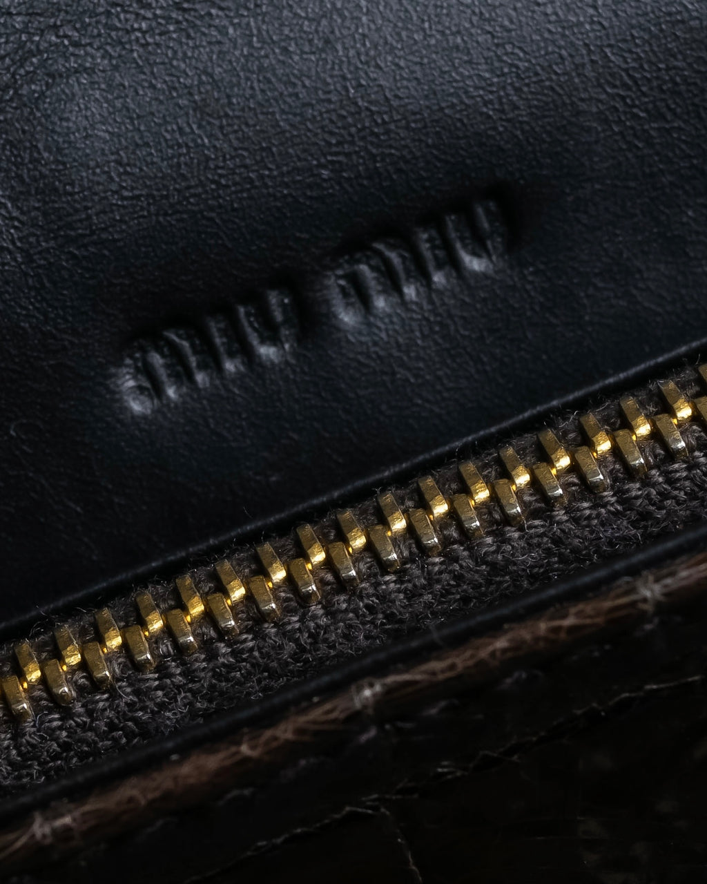 "MIU MIU" Crocodile embossed leather long wallet
