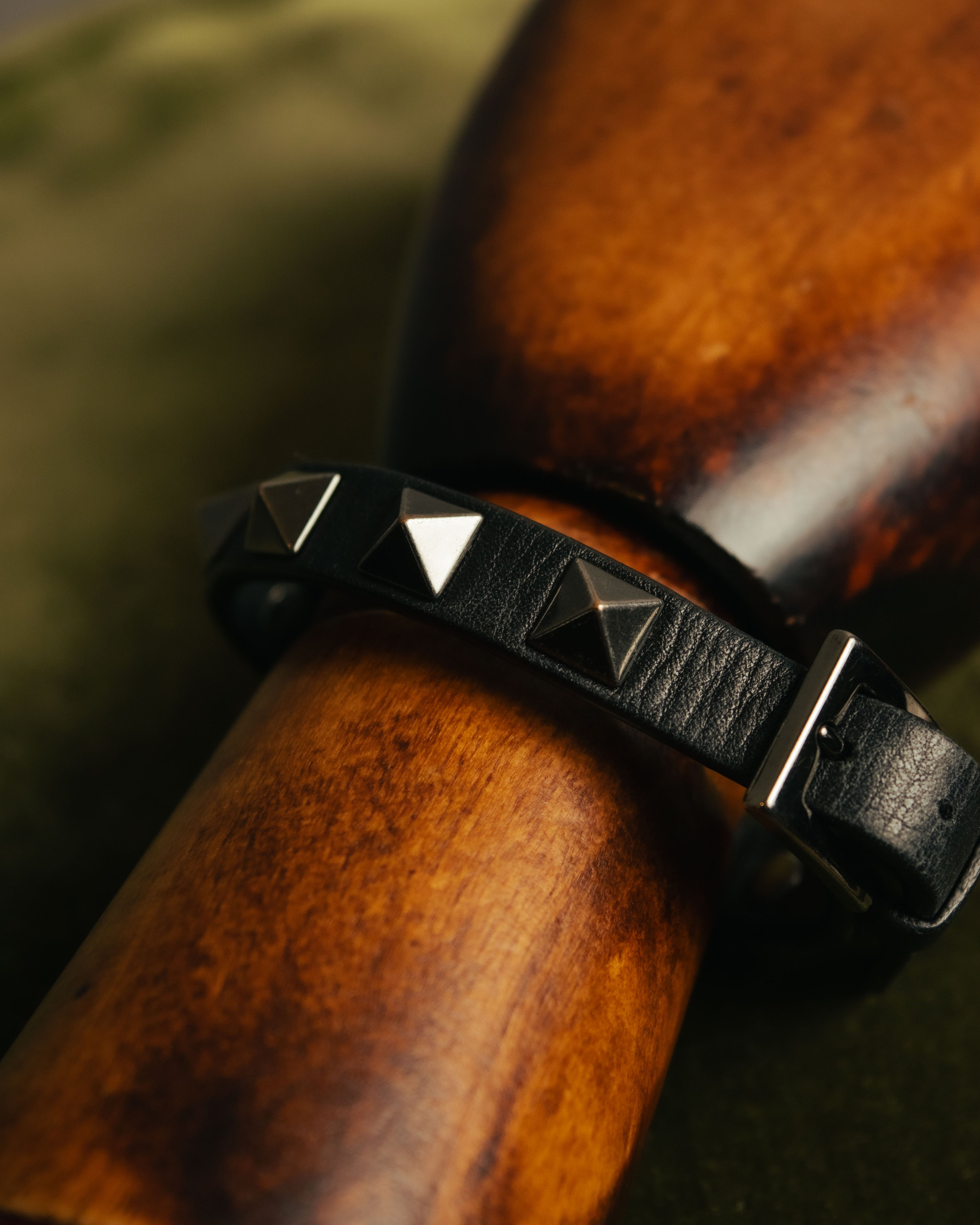 “VALENTINO” 2011-2018 rockstud leather bracelet