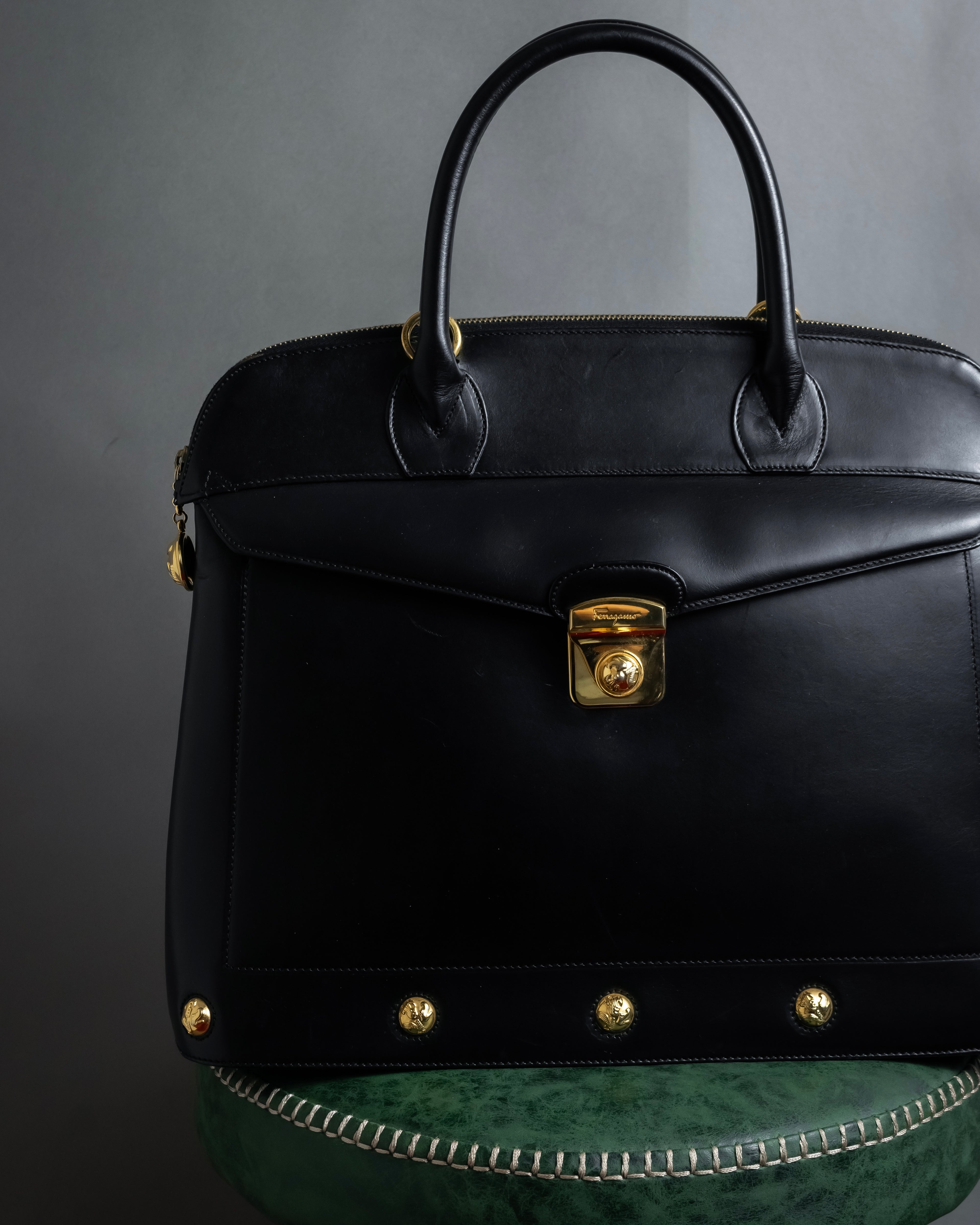 "Salvatore Ferragamo" 90's Animal motif studs design leather bag