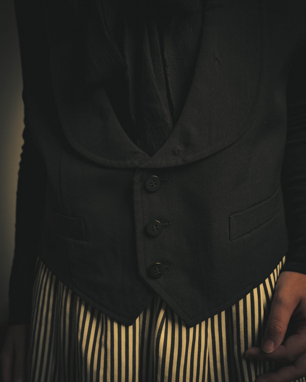 –SPECIAL– "tricot COMME des GARÇONS" 80's Tailored shawl-collar gilet