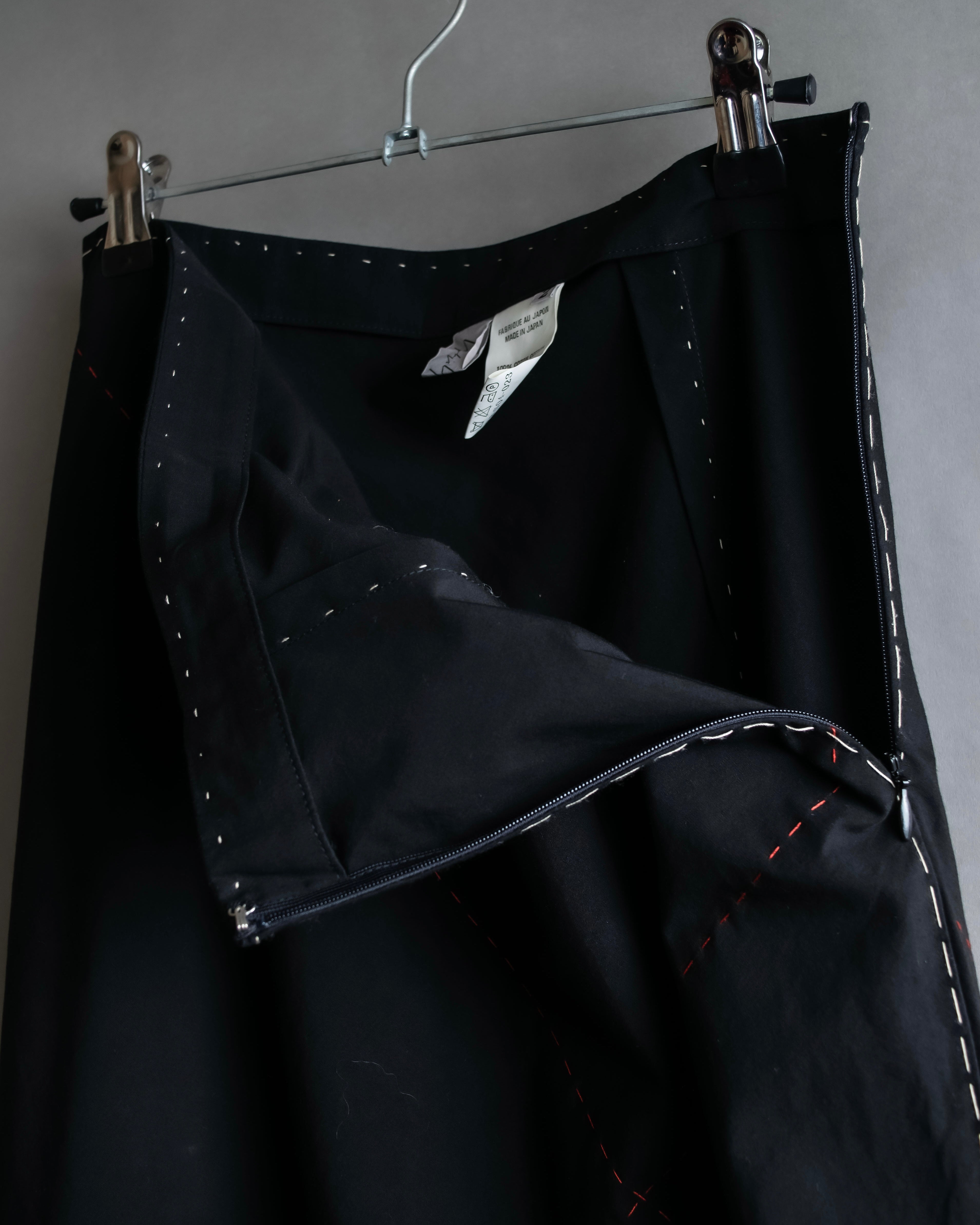 "YOHJI YAMAMOTO" Stitched hemline design flared skirt