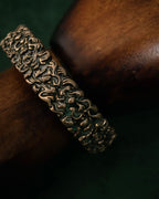 “GUCCI” 2010’s organic relief cuff bracelet