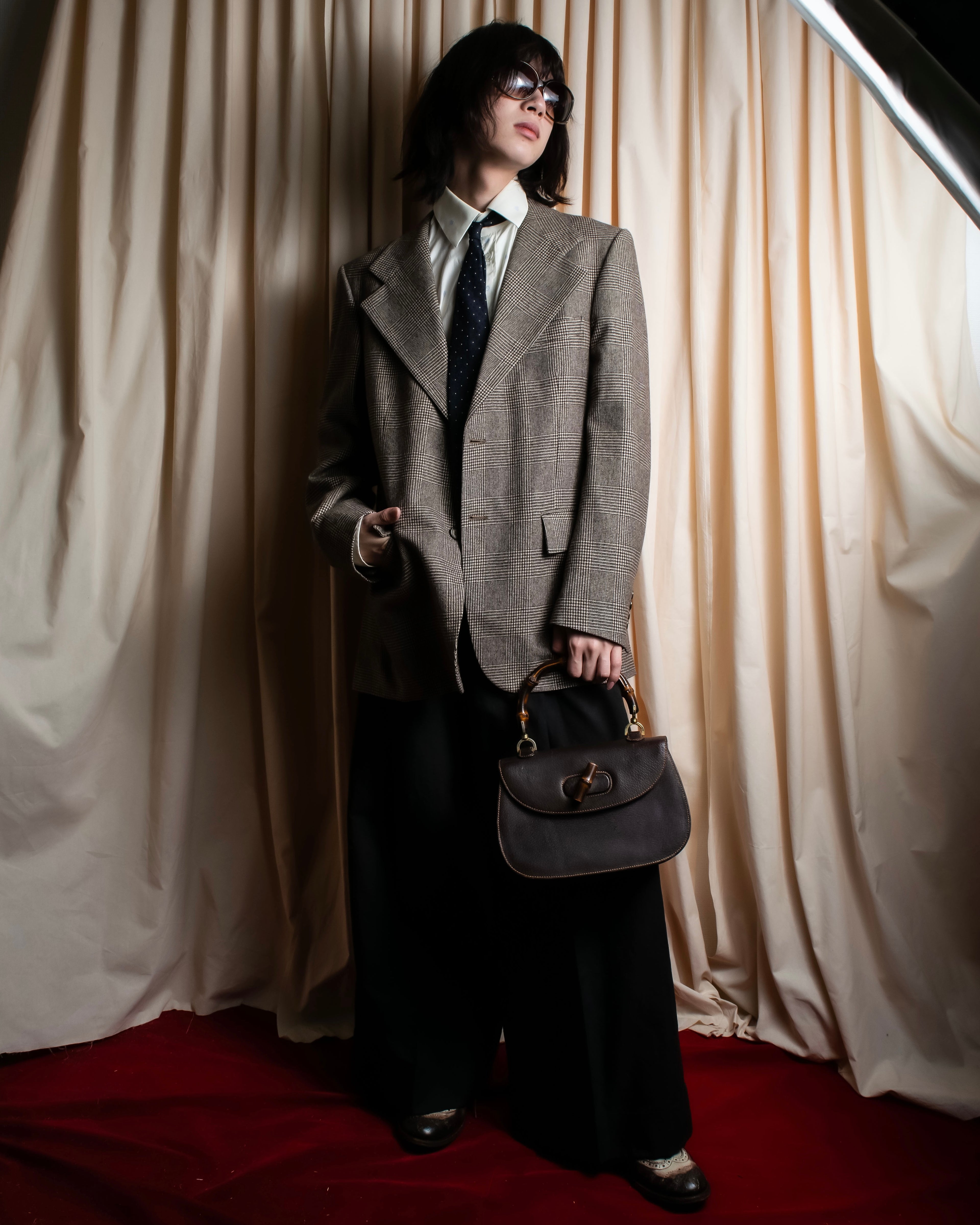 "COMME des GARCONS HOMME"
Square dot jacquard necktie