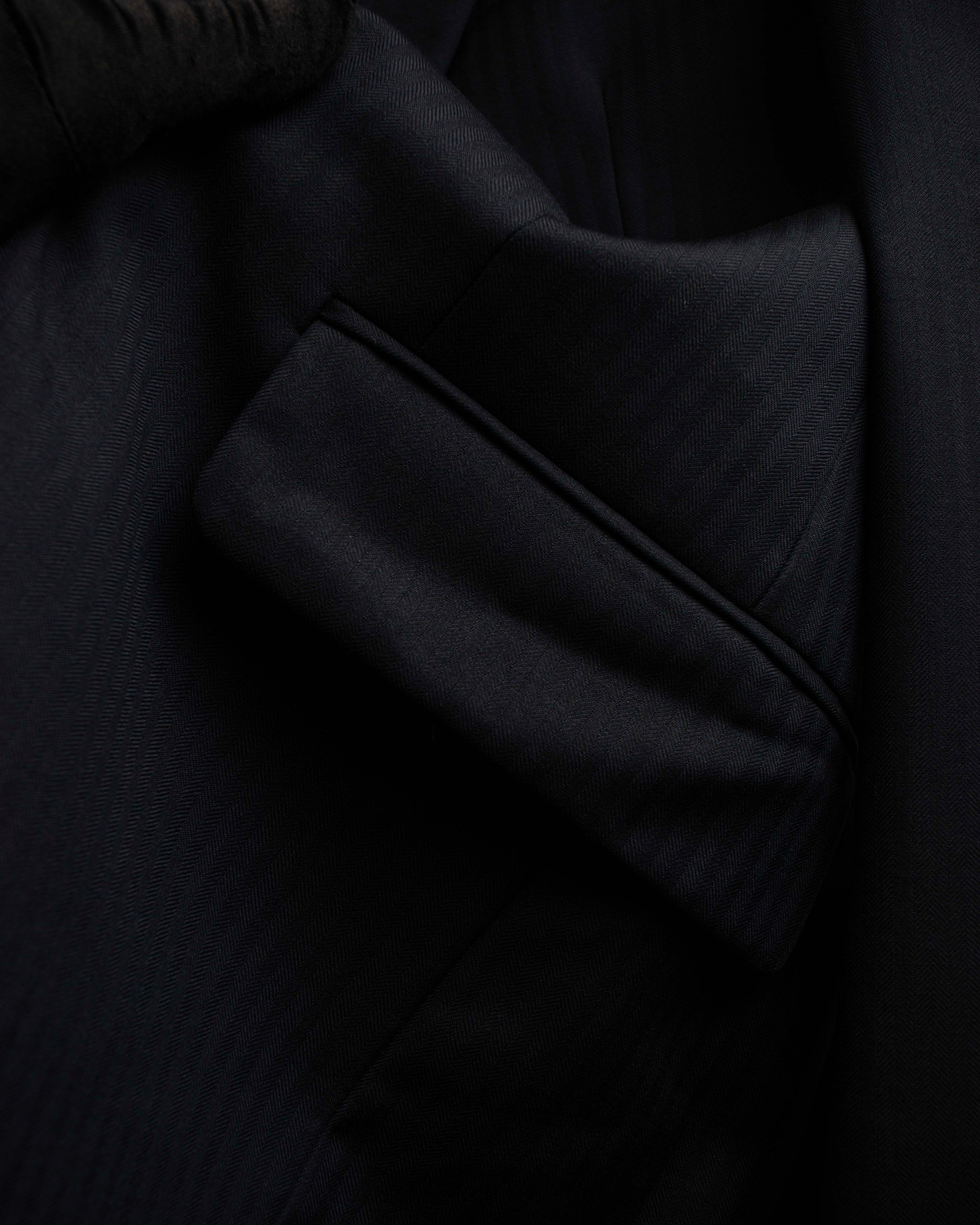 "YVES SAINT LAURENT" Classical tailoring shadow stripe pattern set up