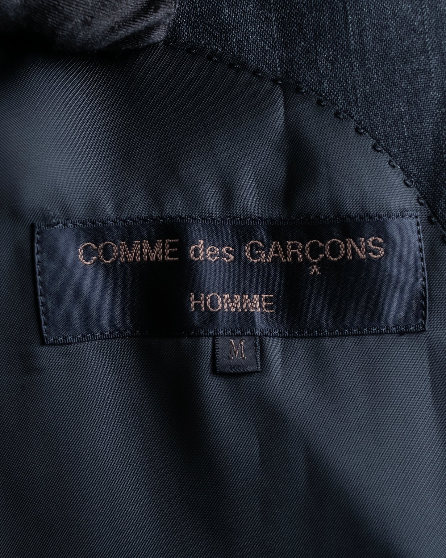 "COMME des GARCONS
HOMME" Notch lapel tailored jacket & wide tapered slacks charcoal gray set up