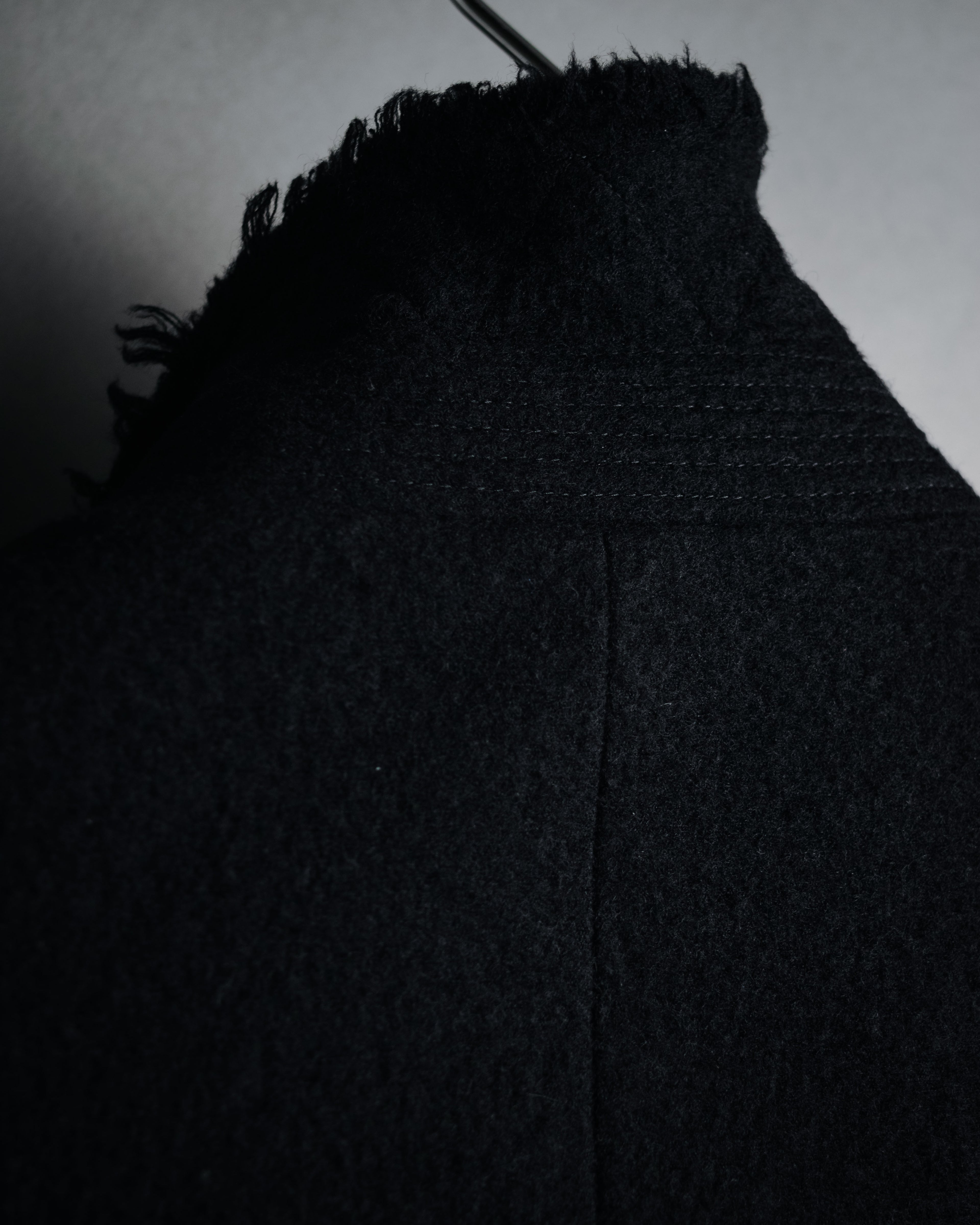 –SPECIAL– "tricot COMME des GARÇONS" 2004AW Fringed cut-off boiled wool tailored jacket