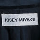 "ISSEY MIYAKE" Fly front no collar design jacket