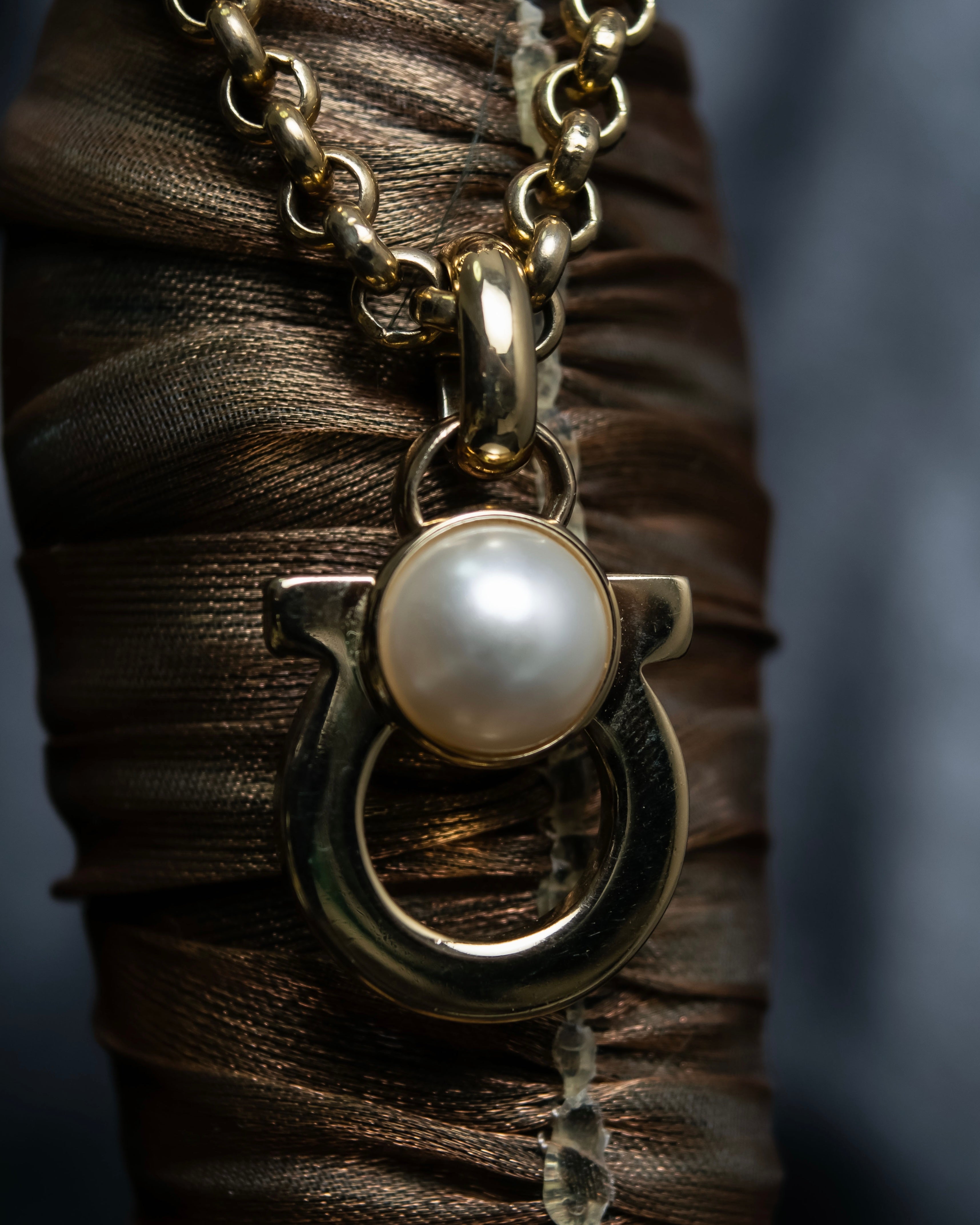 "Salvatore Ferragamo" Gancini design necklace