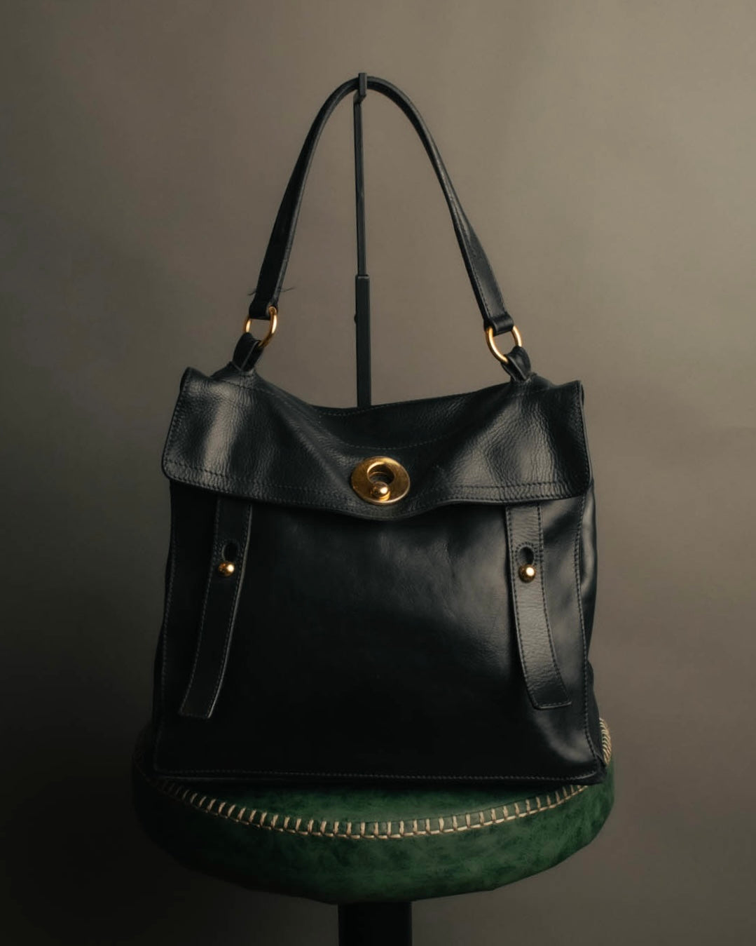 -SPECIAL- “YVES SAINT LAURENT rive gauche”
2008-2012 Muse two leather shoulder bag