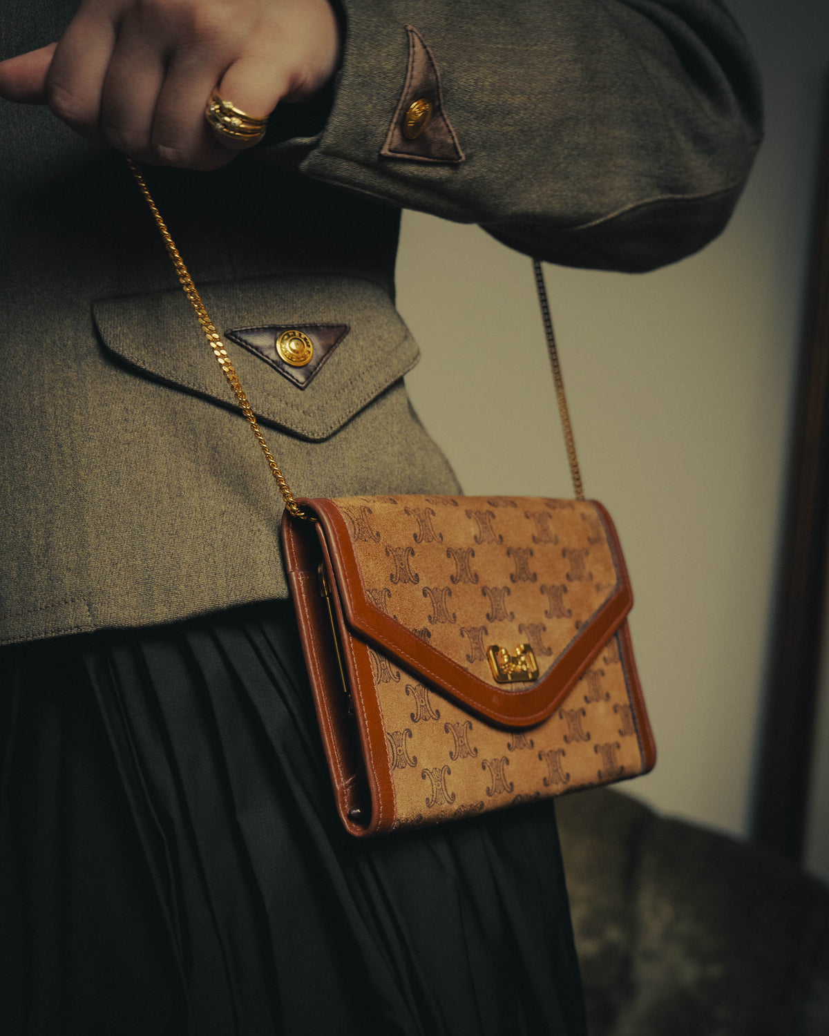 –SPECIAL– "CÉLINE" 70's-80's Vintage monogram suede chain shoulder bag