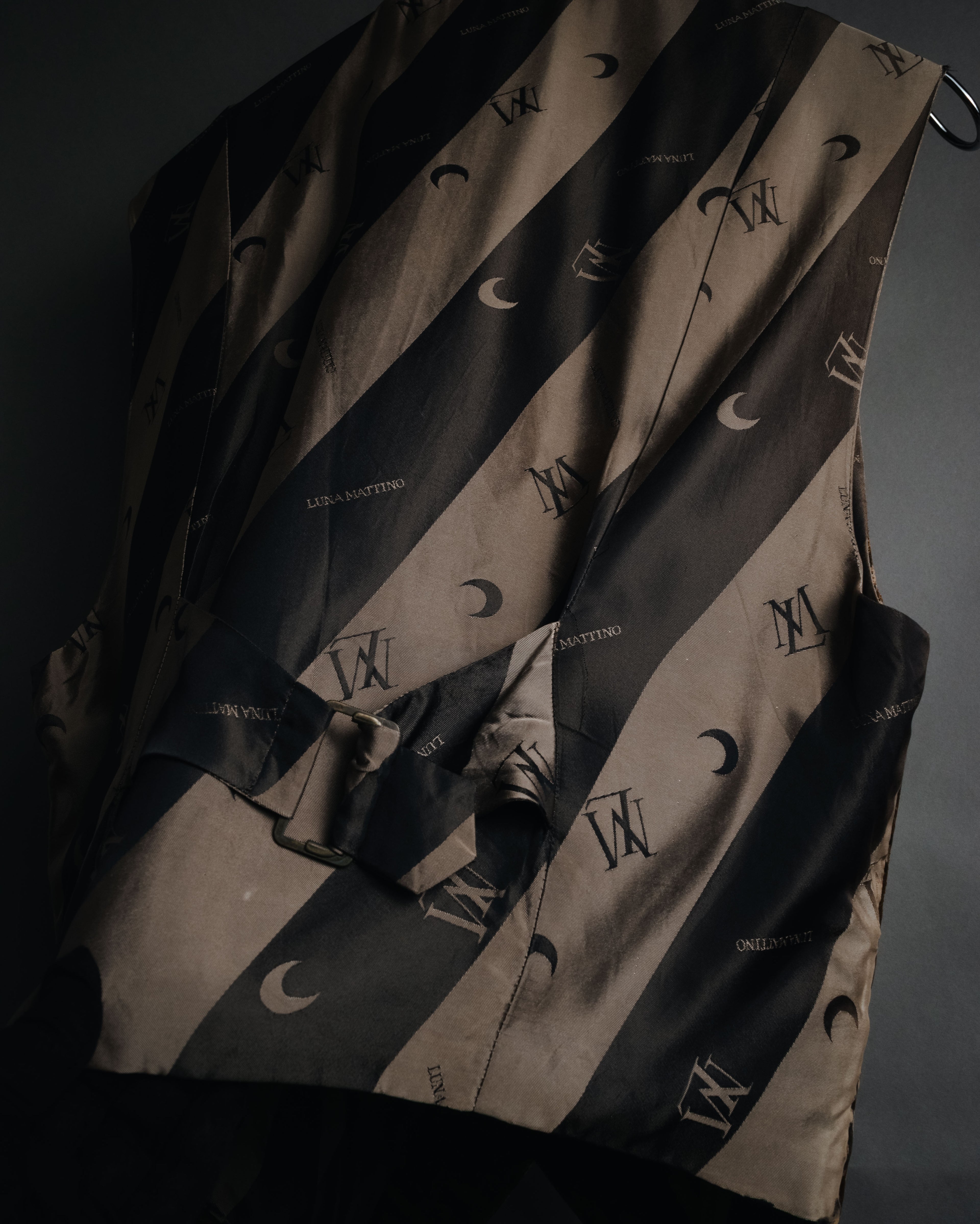 "LUNA MATTINO" 90’s Crushed velvet pointed hem vest