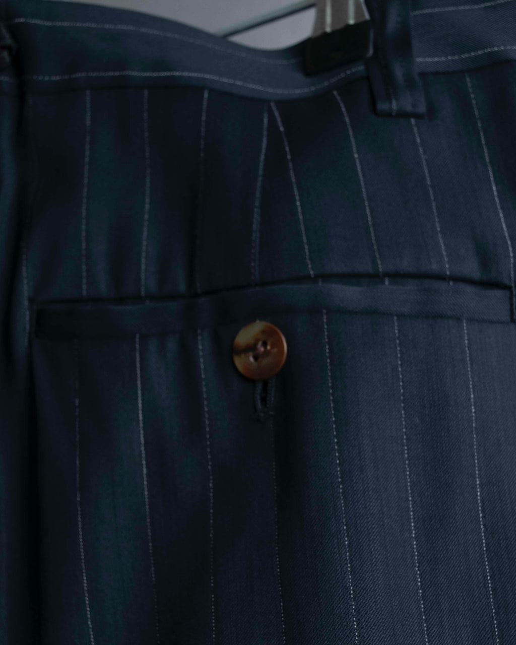 "JEAN PAUL GAULTIER HOMME"
Oversized shadow stripe set up