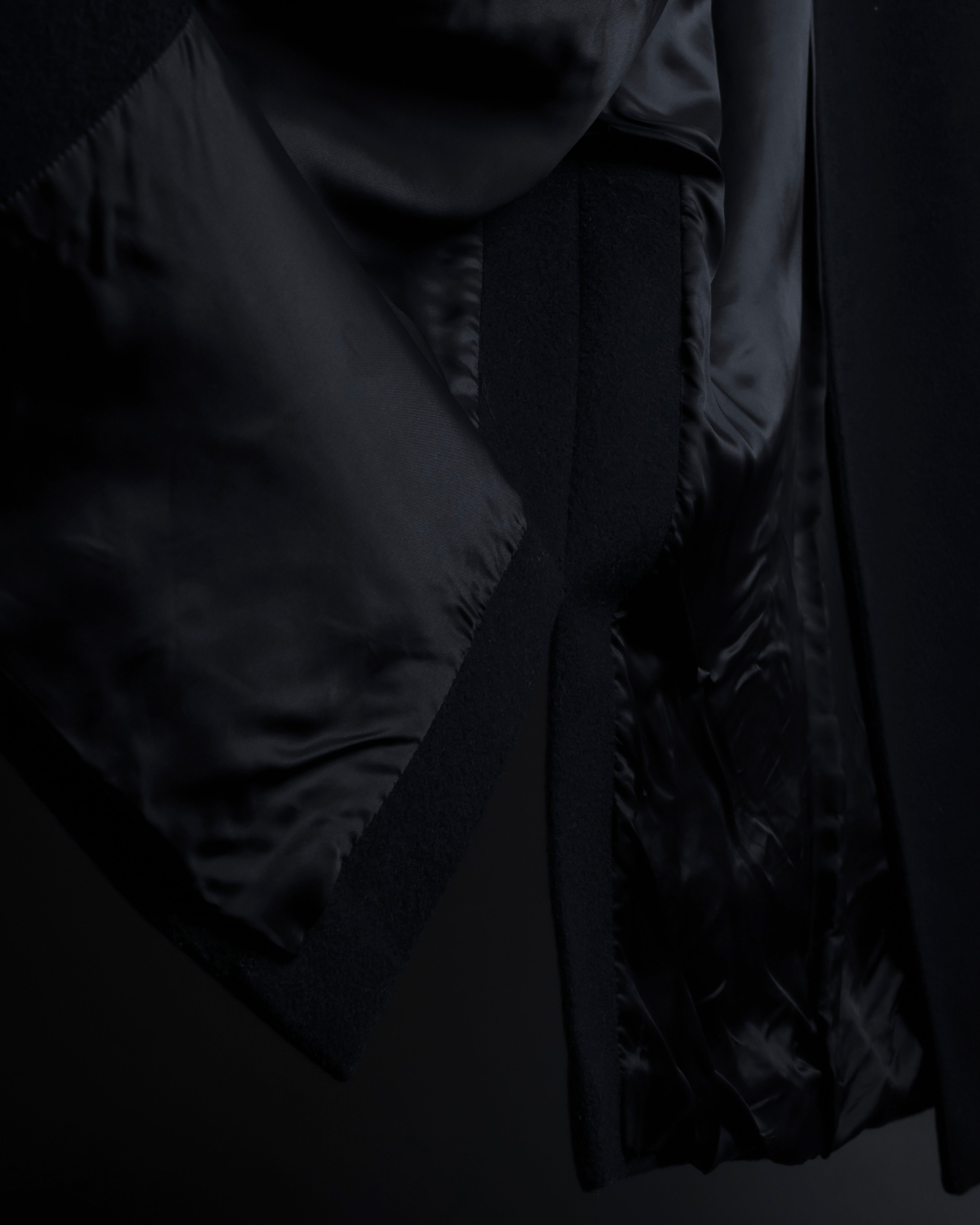 "VALENTINO" Double-breasted belted chester coat