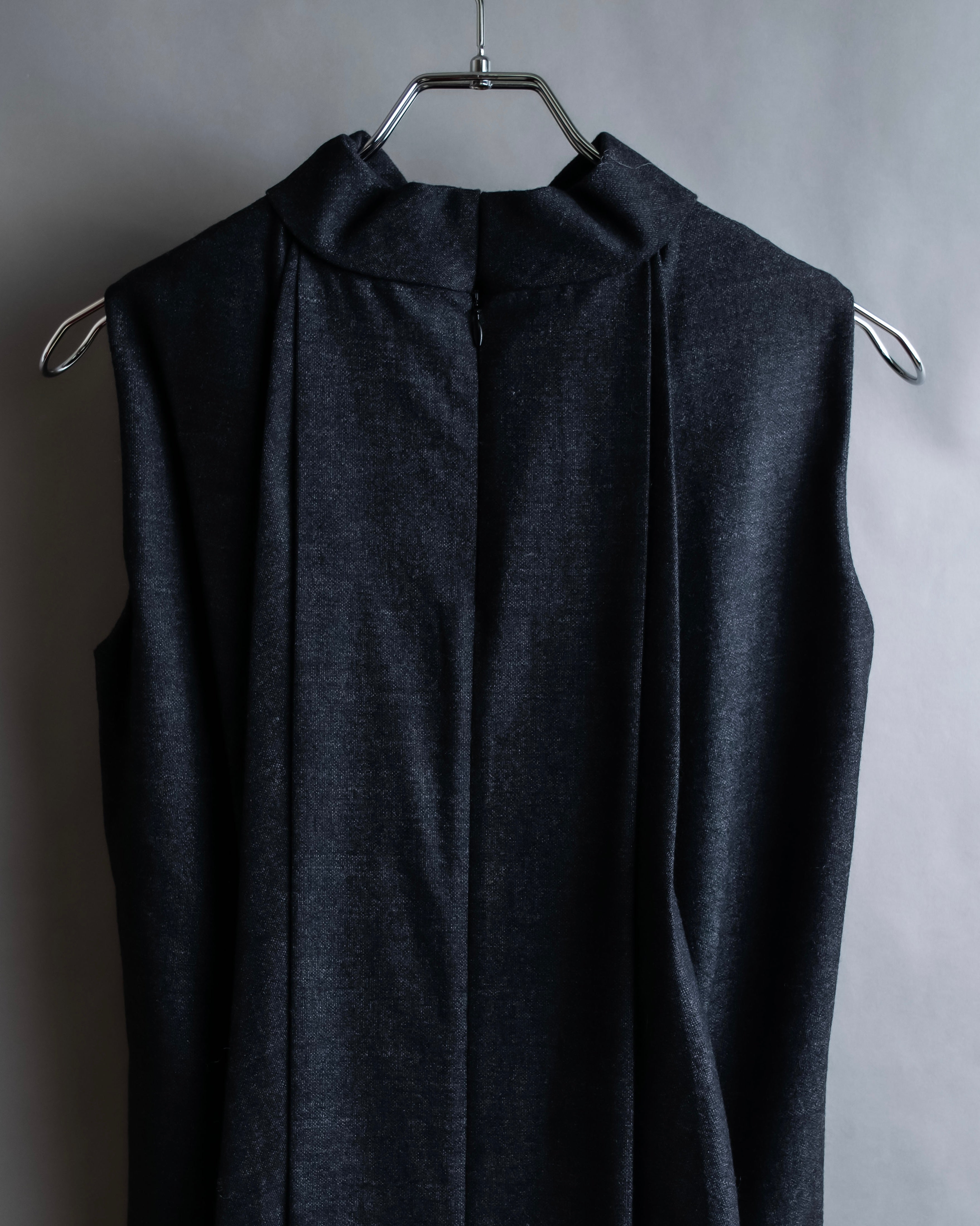 "MAISON MARGIELA" 16AW Deep tuck design sleeveless dress