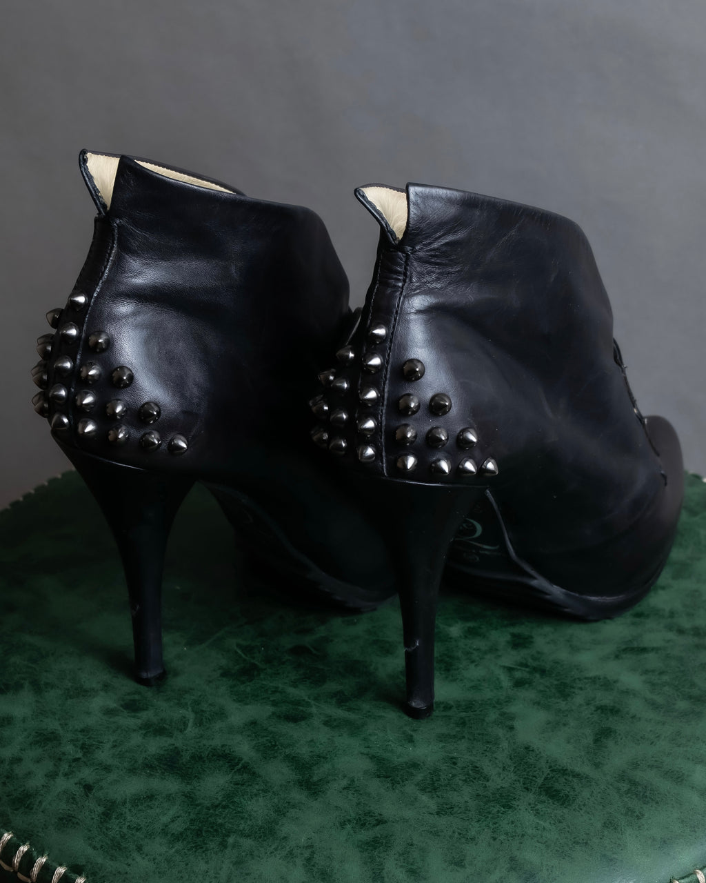 Alexandar McQueen" Studs & belt design heel boots