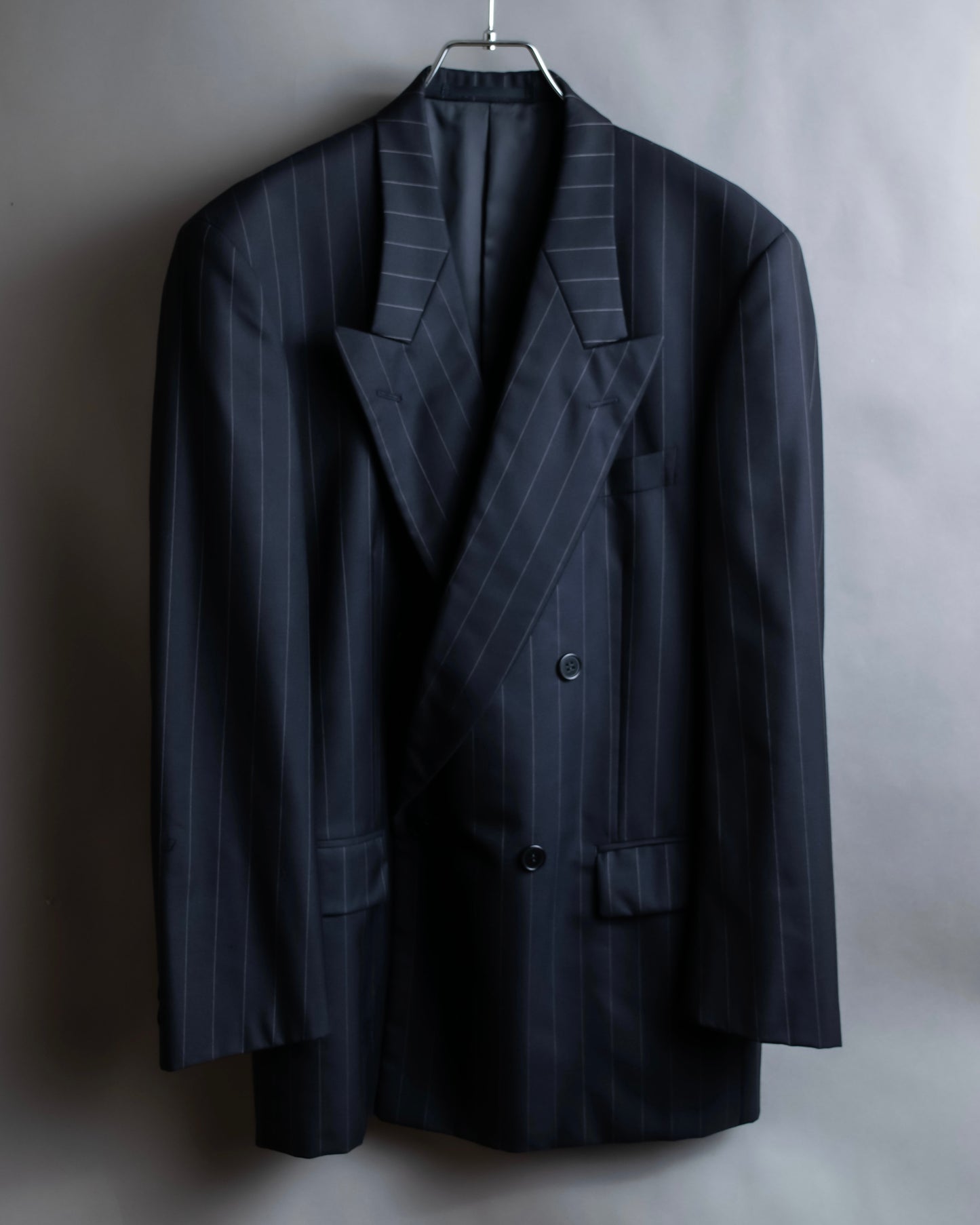 "YVES SAINT LAURENT" Peaked lapel double breasted tailored jacket ＆wide tapered slacks striped set up