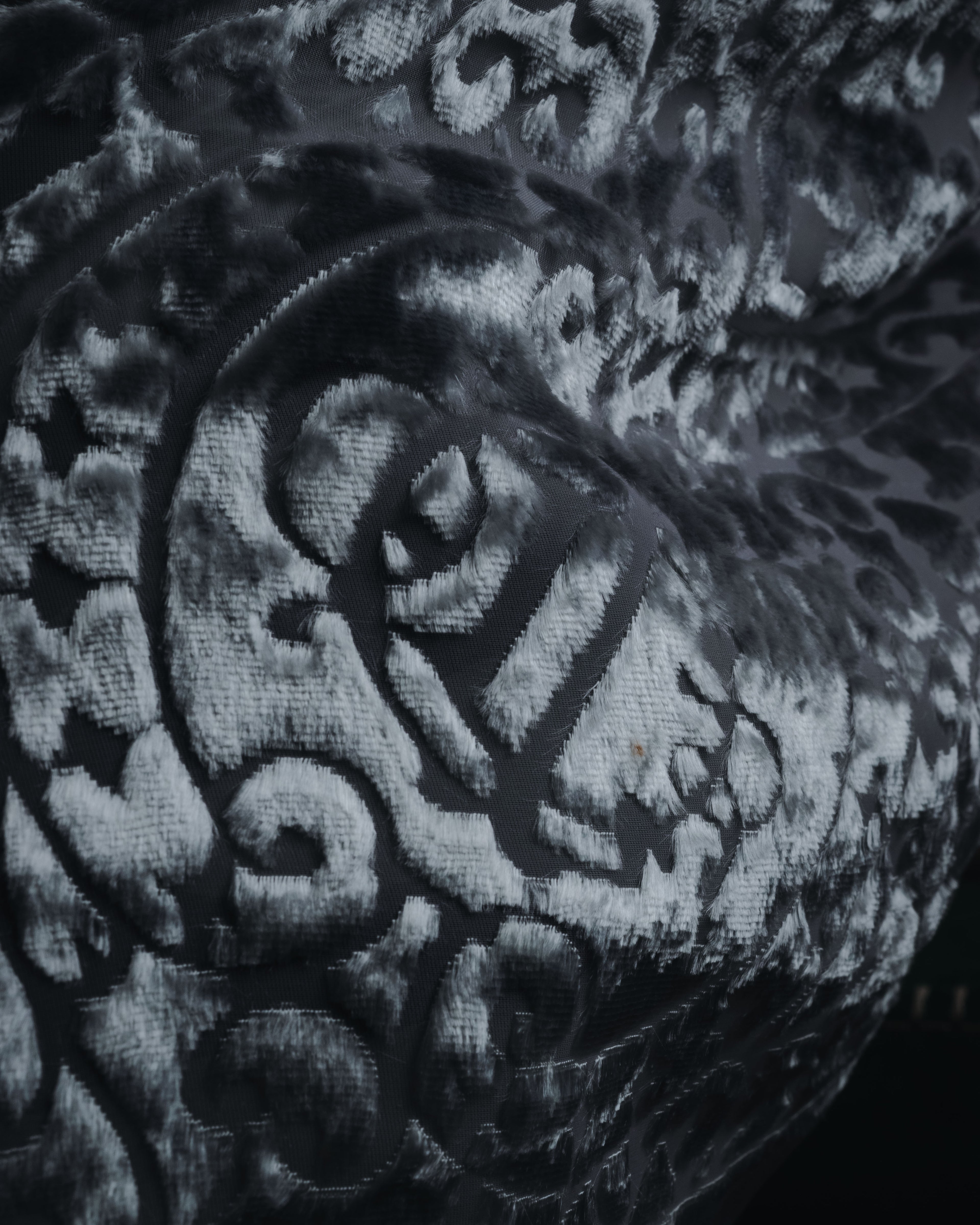 "Christian Dior" 80’s-90’s Burnout velvet arabesque logo stole