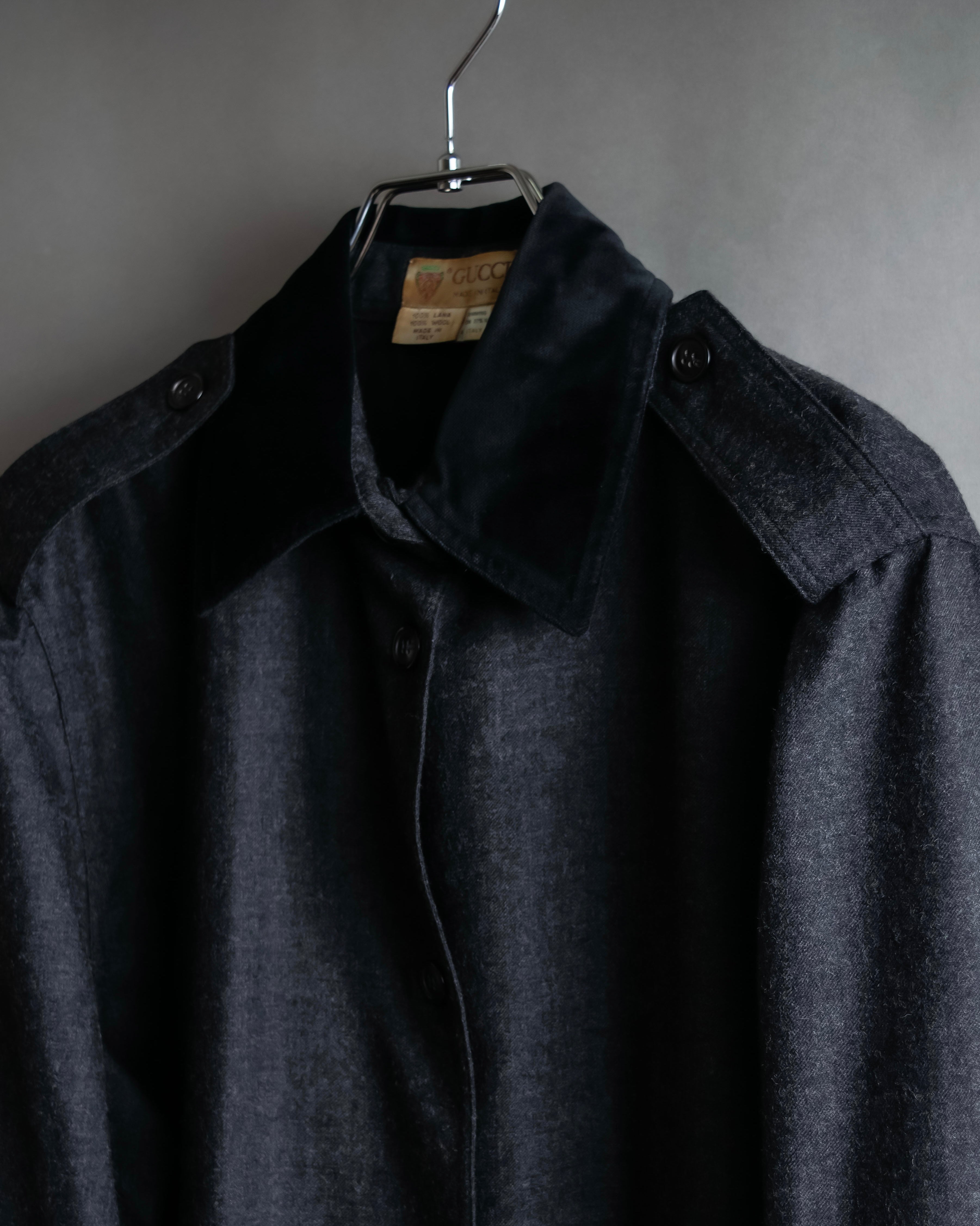 "GUCCI" 70's velvet collar design long coat