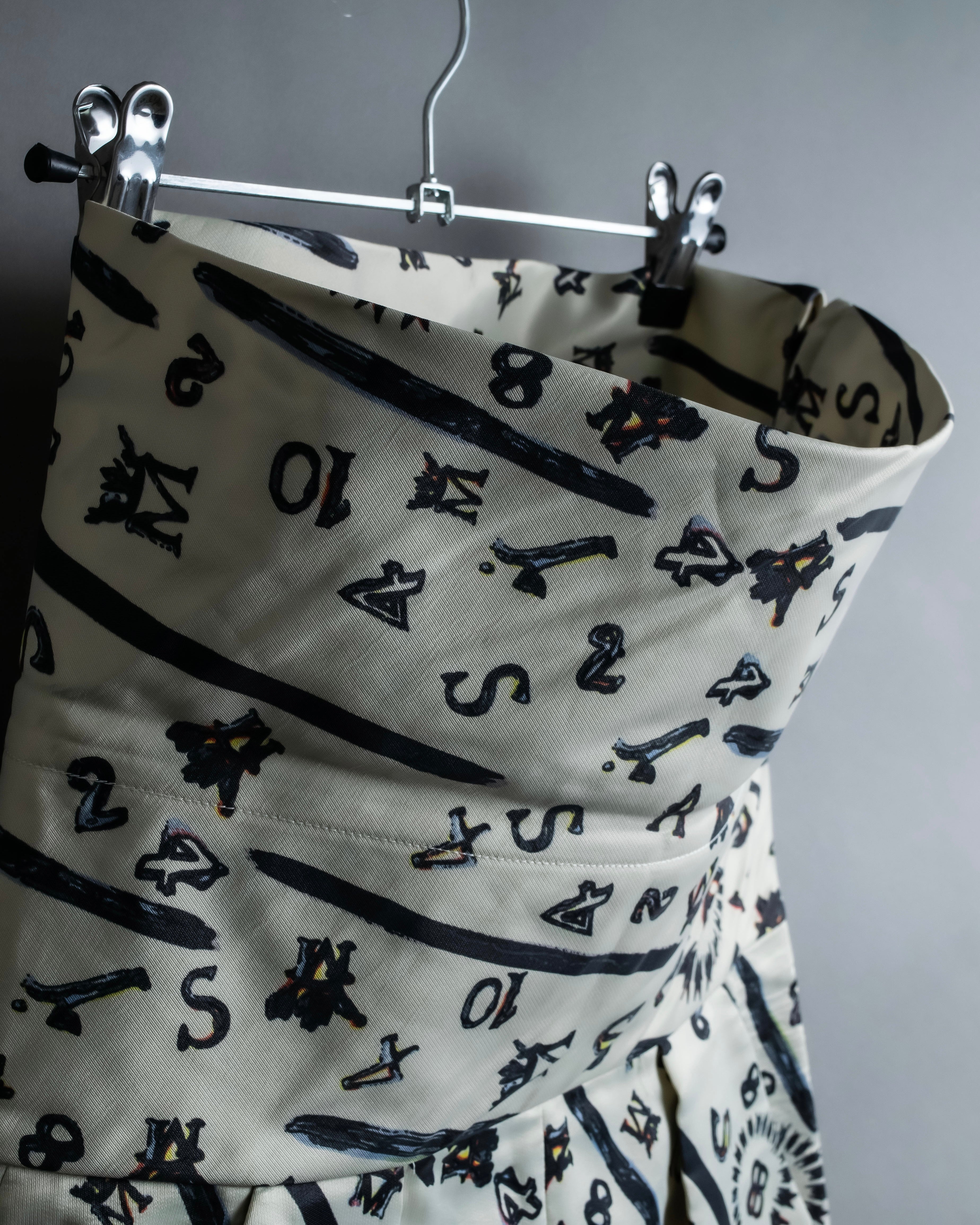 “BALENCIAGA” Number pattern designed shorts