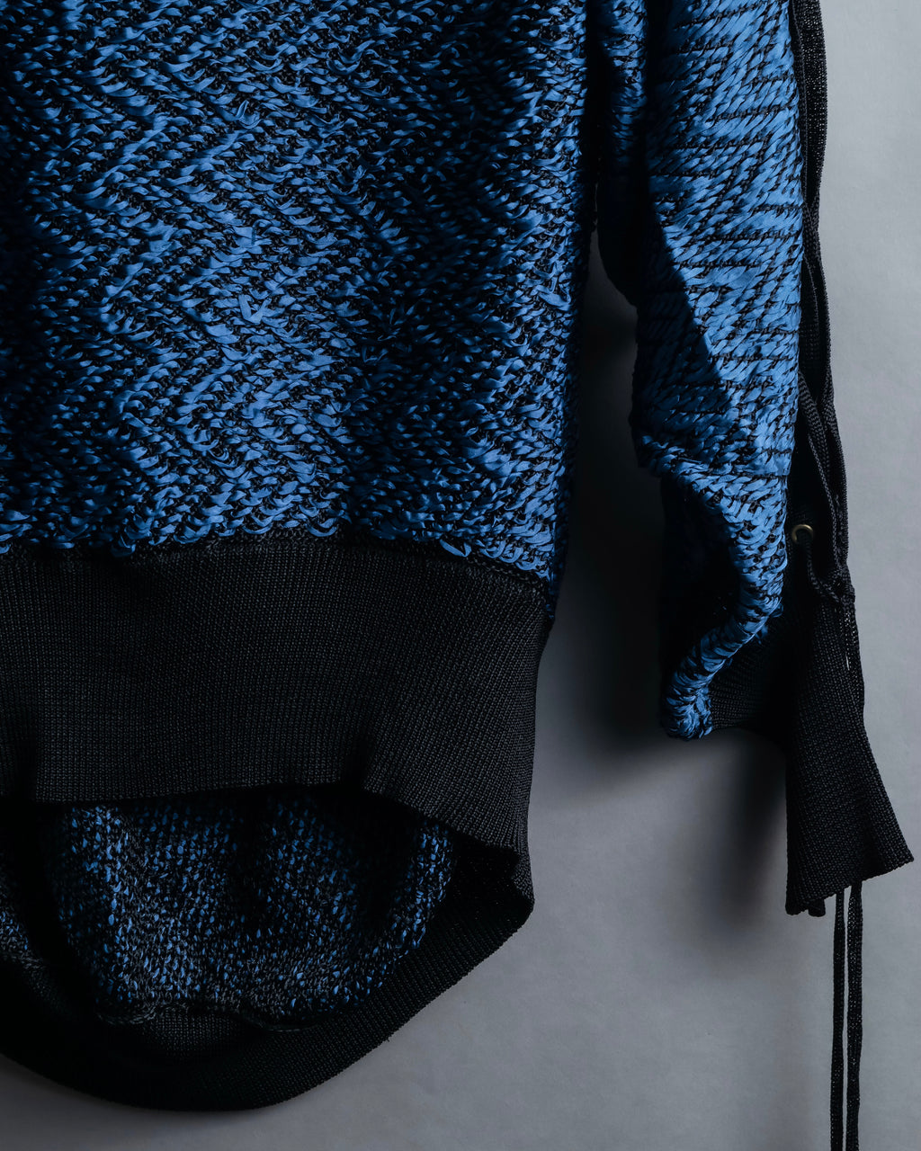 "TOGA ARCHIVES" String design mesh switching melange knit