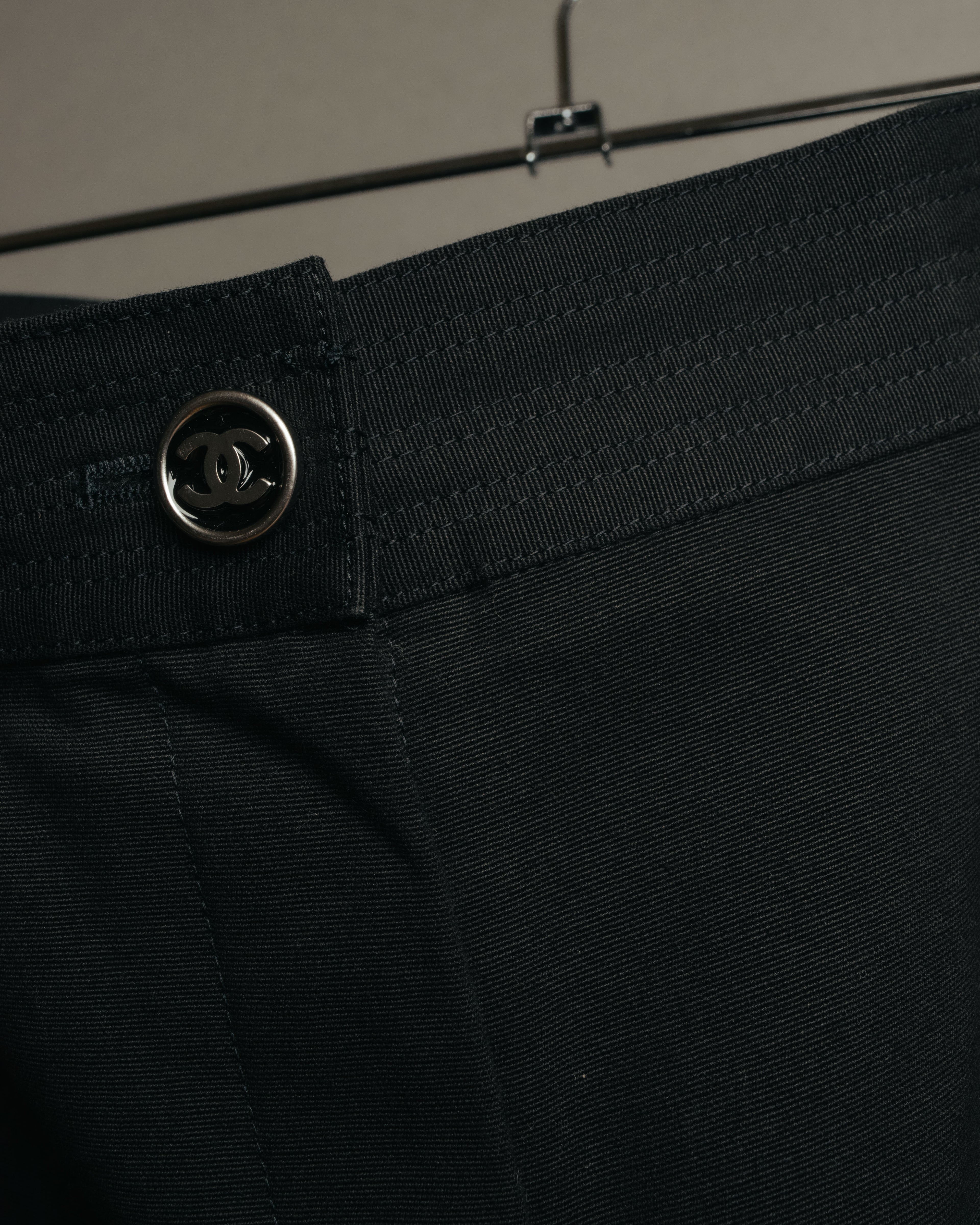 “CHANEL” 2004 Spring grosgrain straight trousers